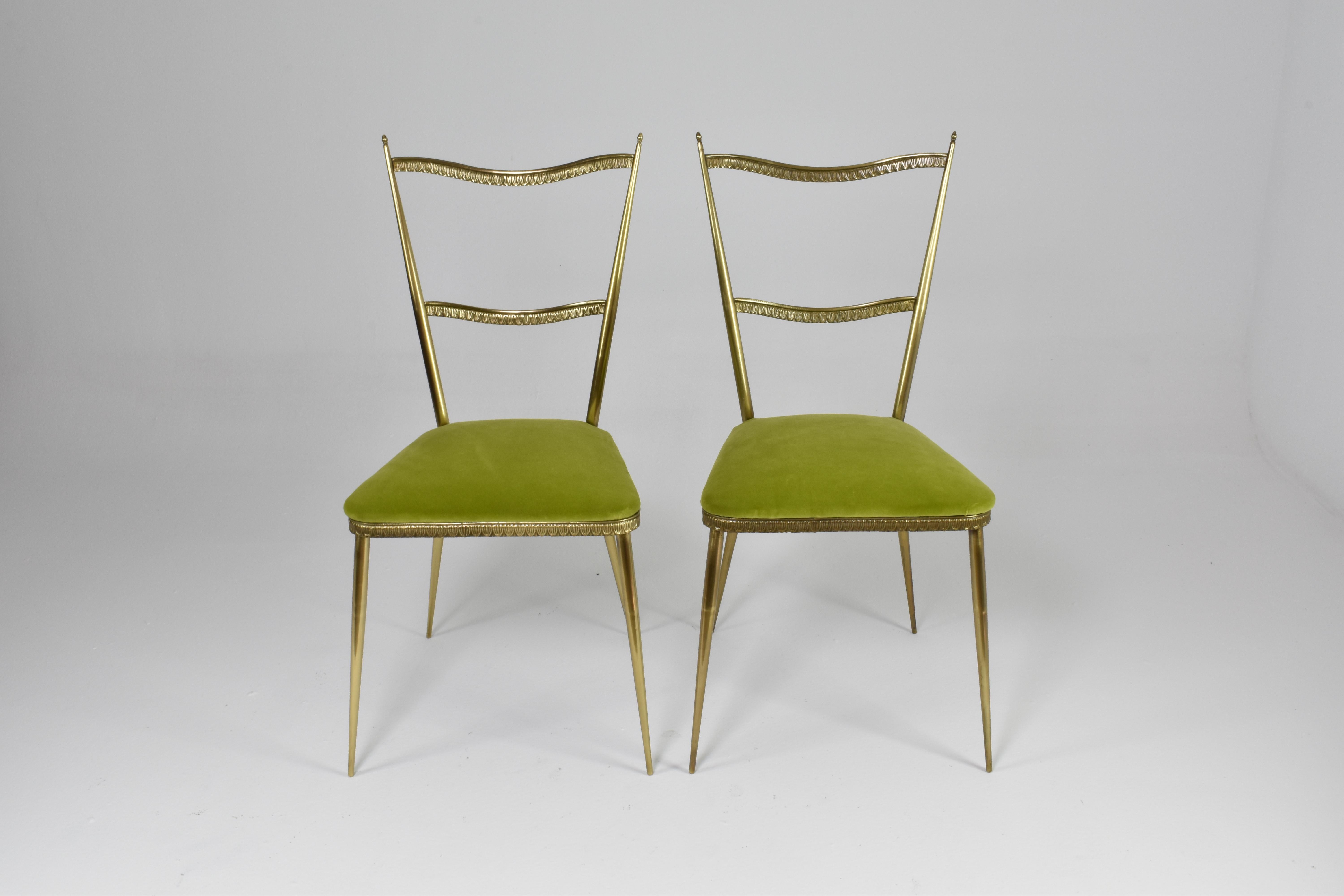 Mid-Century Modern Pair of Brass and Velvet Italian Chairs in the Style of the 1950s For Sale