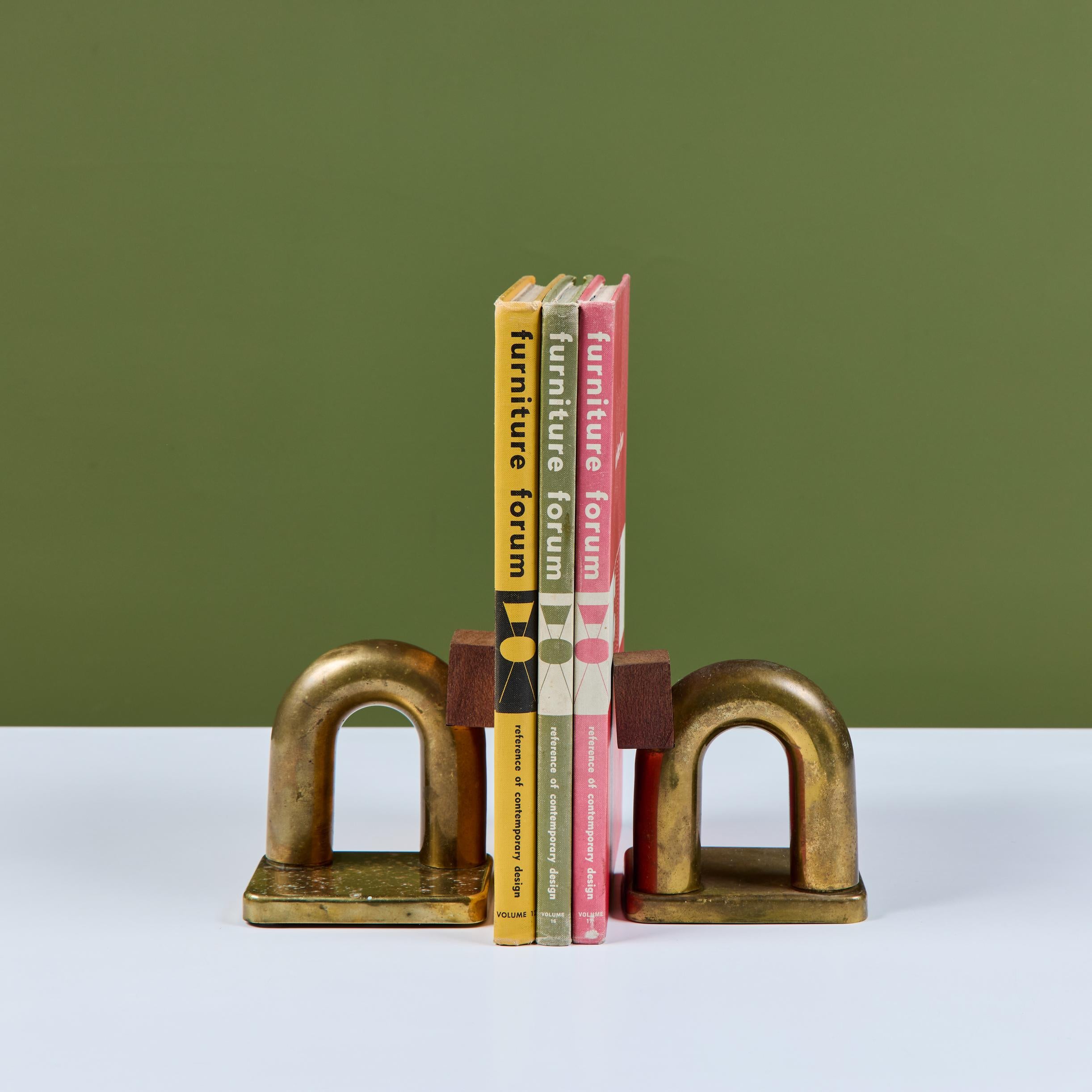 Mid-Century Modern Pair of Brass and Wood Block Bookends by Walter von Nessen for Chase USA For Sale