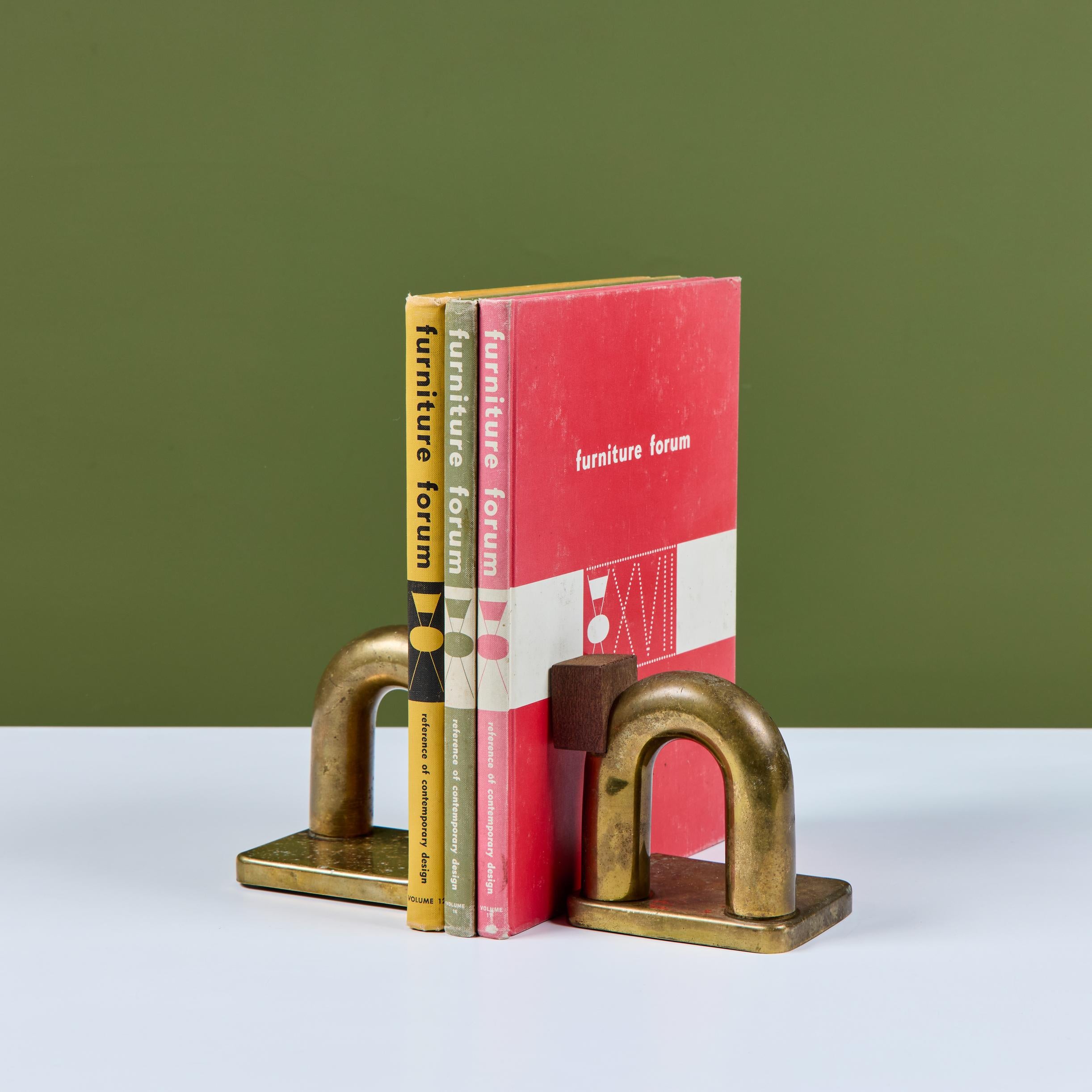 Pair of Brass and Wood Block Bookends by Walter von Nessen for Chase USA In Good Condition For Sale In Los Angeles, CA