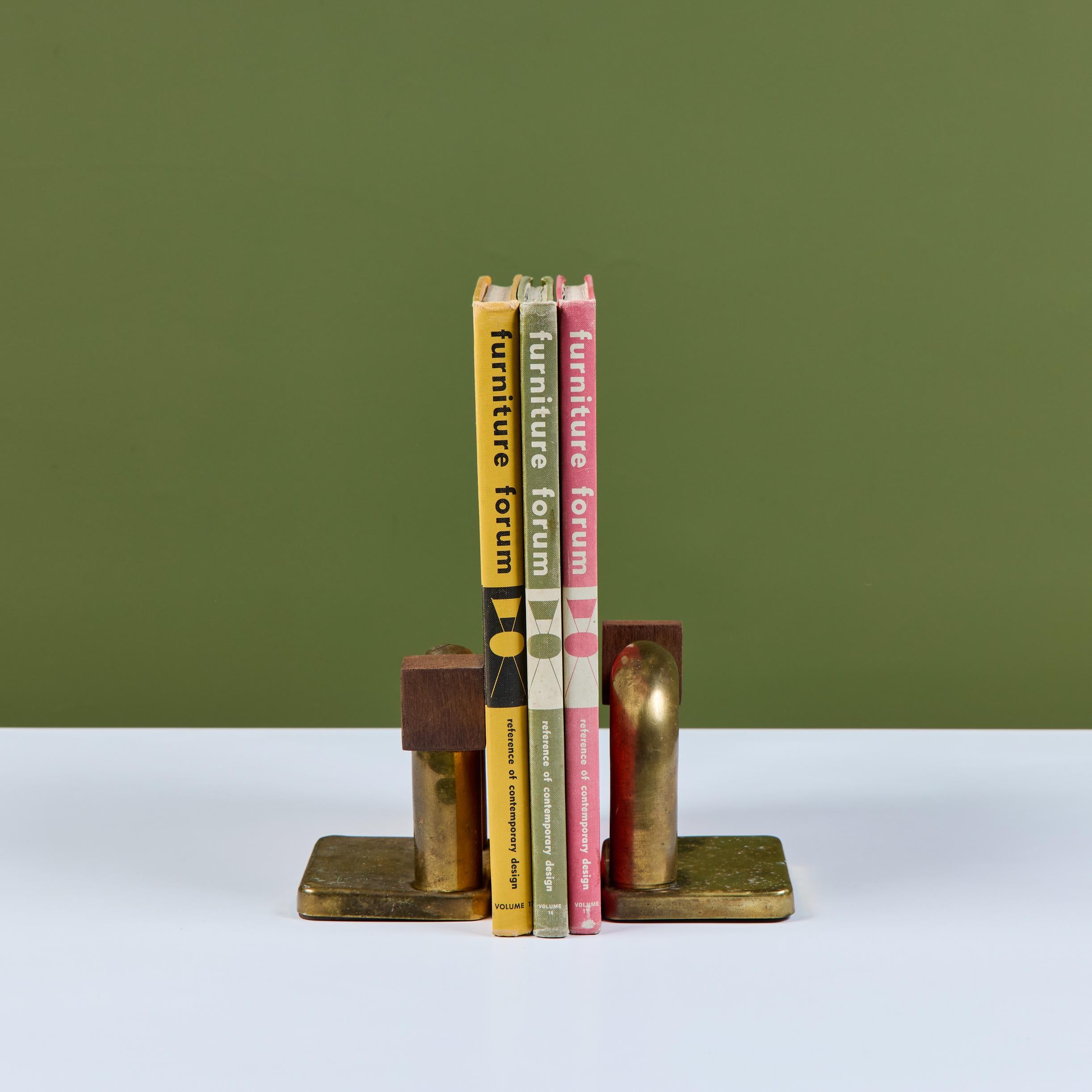 Mid-20th Century Pair of Brass and Wood Block Bookends by Walter von Nessen for Chase USA For Sale
