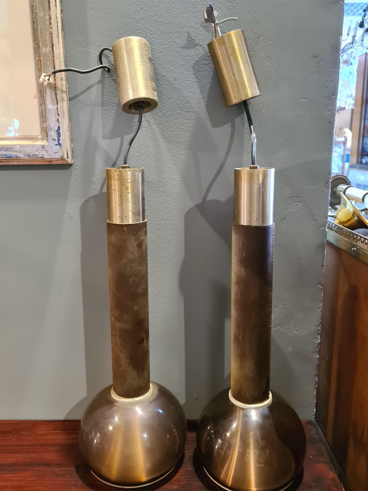 Pair of Brass and Wood Chandeliers, Italy Stilux For Sale 5