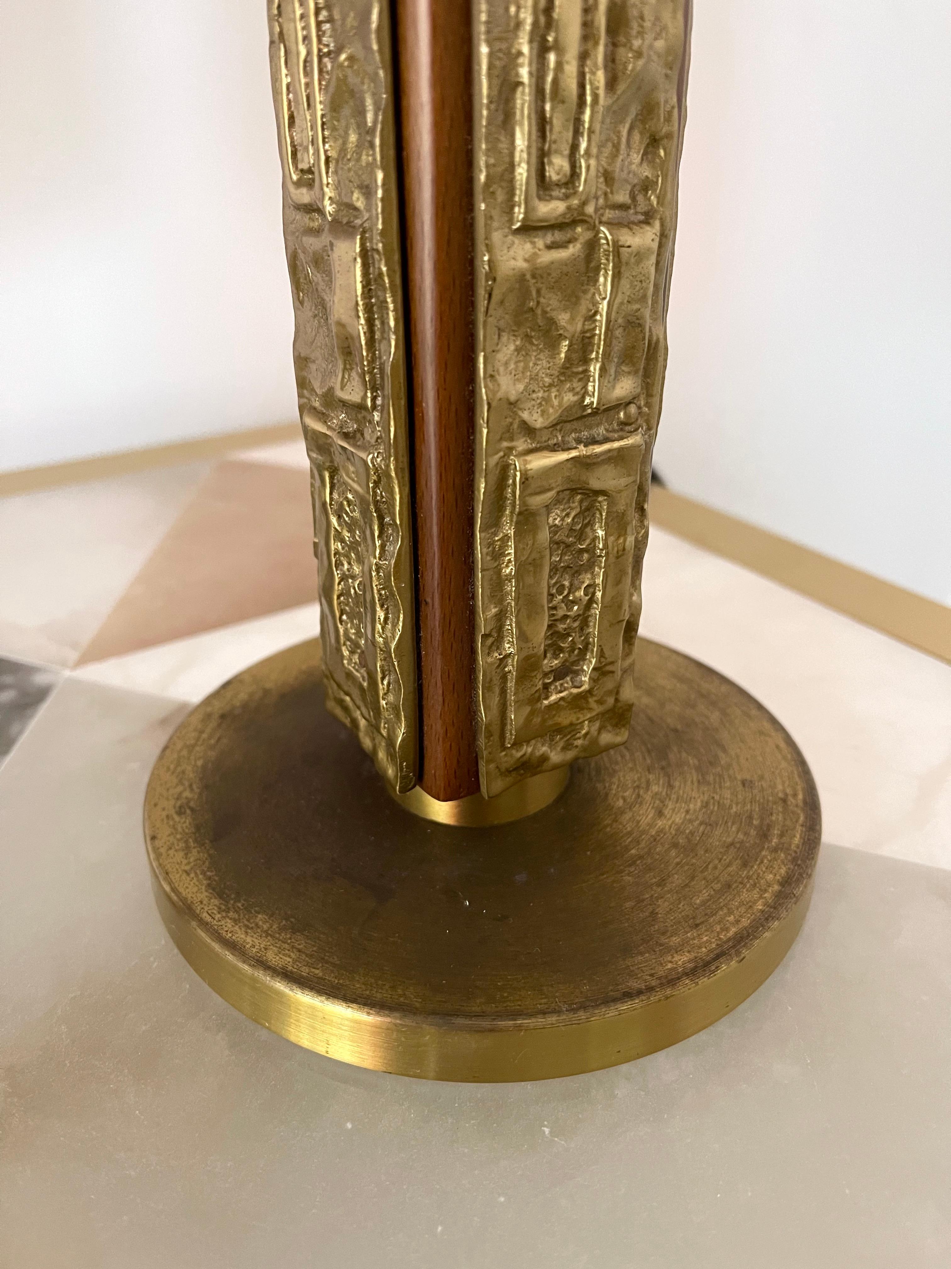 Pair of Brass and Wood Sculpture Lamps by Angelo Brotto for Esperia Italy, 1970s In Good Condition For Sale In SAINT-OUEN, FR