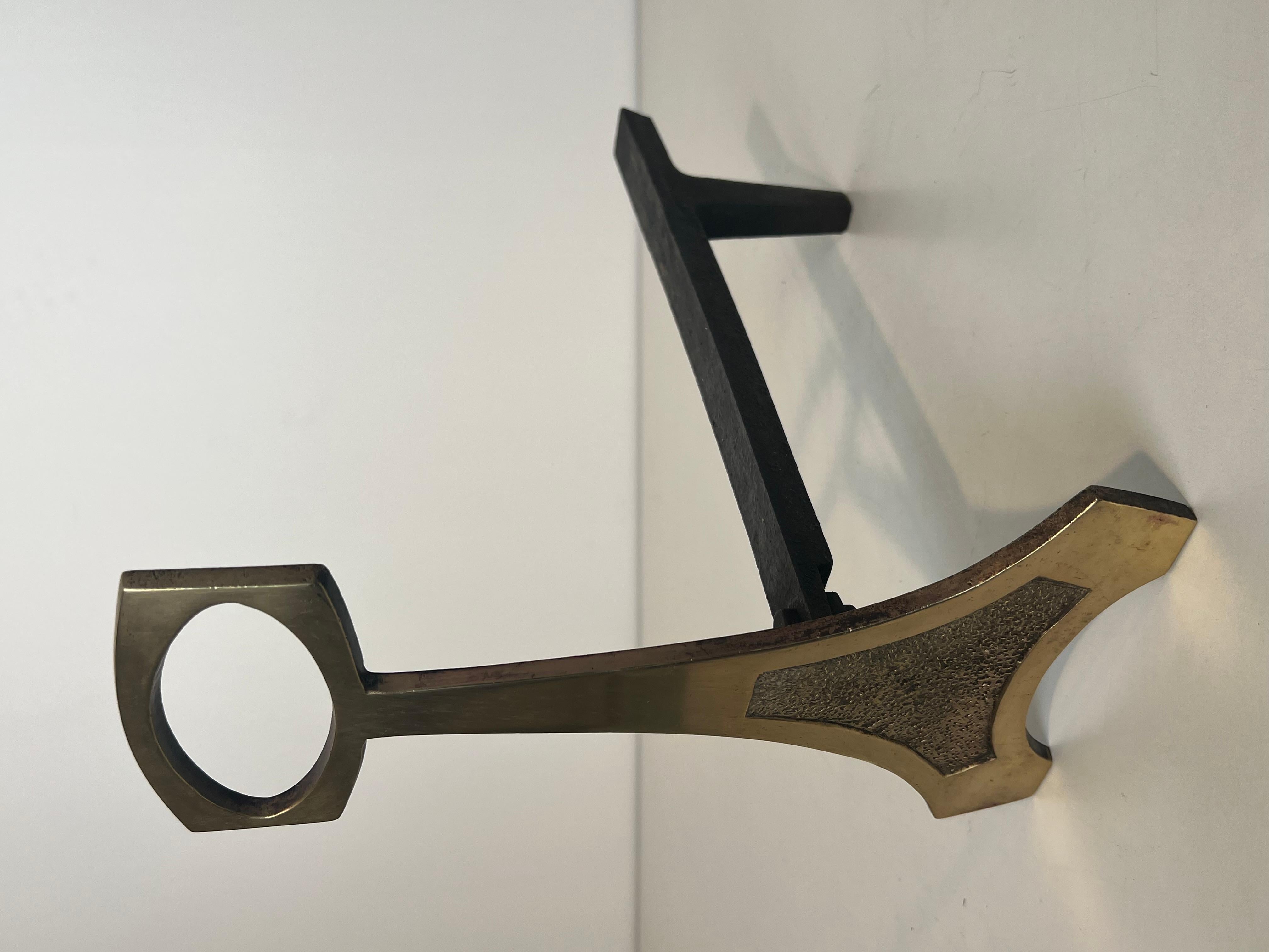 Coppia di androni in ottone in stile Arts & Crafts in vendita 7