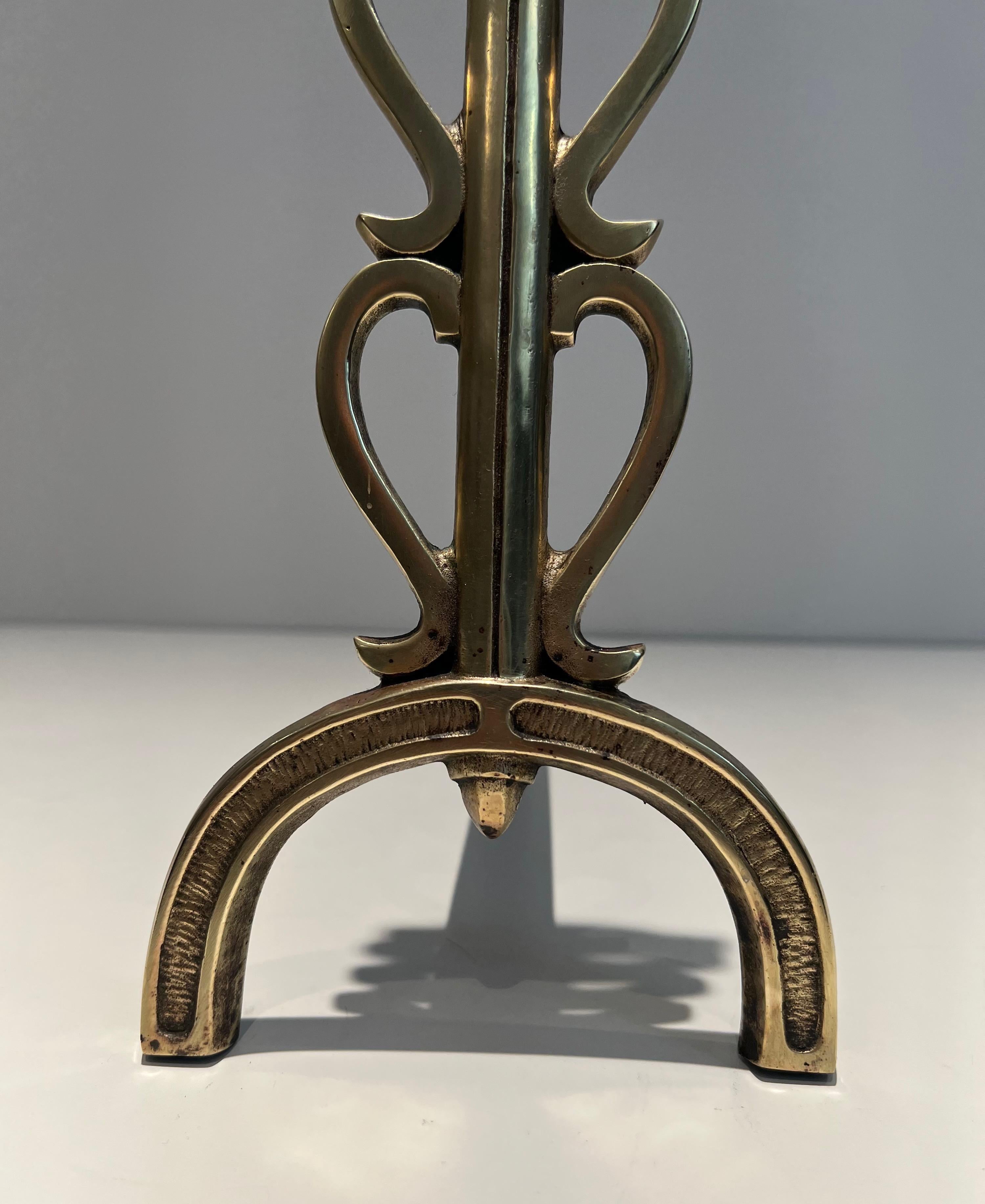 Coppia di candelabri in ottone nello stile di Raymond Subes in vendita 4