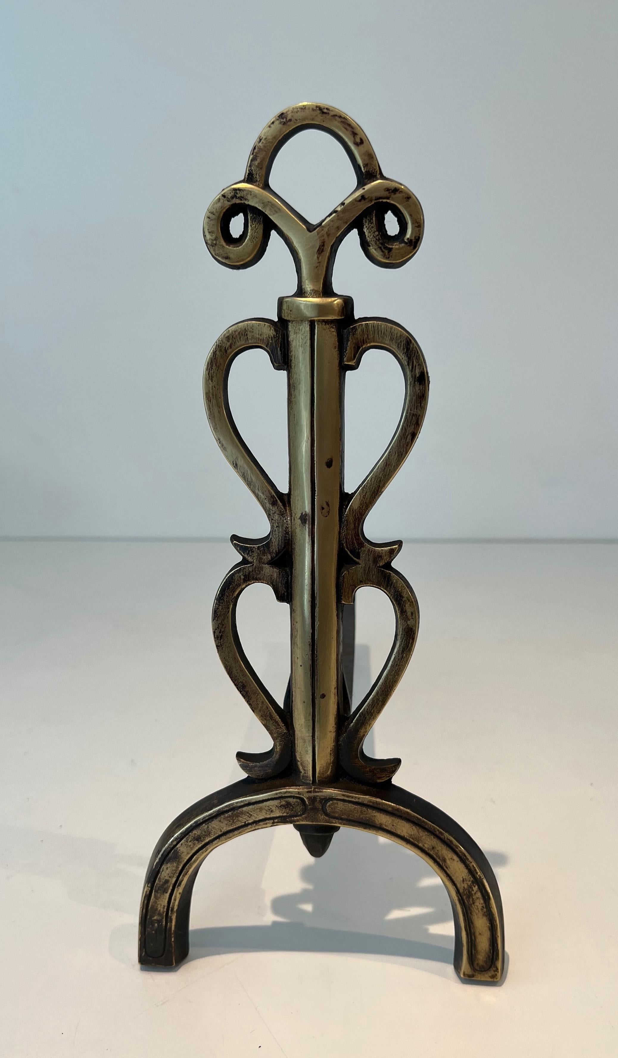 Pair of Brass Andirons in the Style of Raymond Subes In Good Condition For Sale In Marcq-en-Barœul, Hauts-de-France