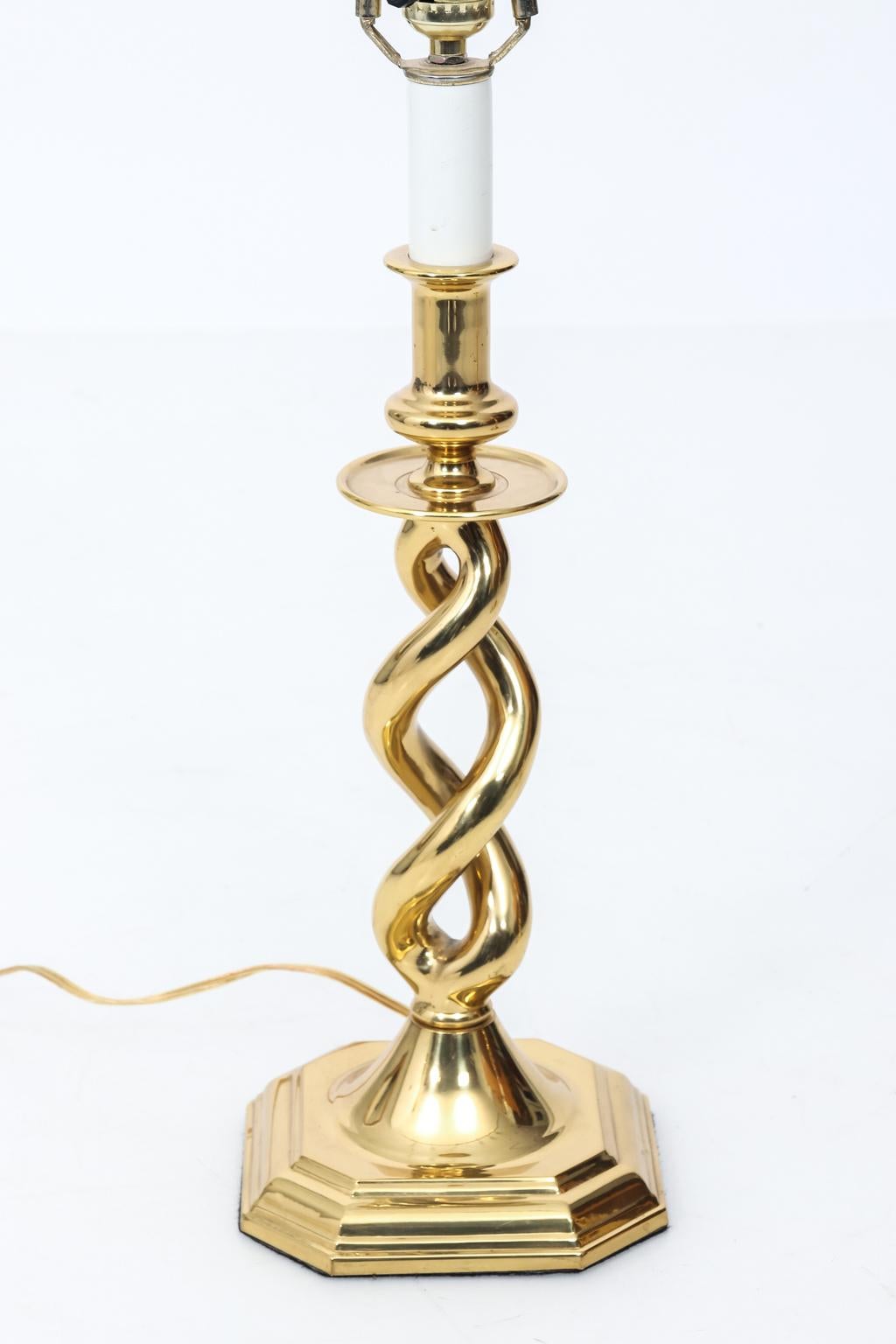 Pair of Brass Barley Twist Table Lamps In Good Condition In Stamford, CT