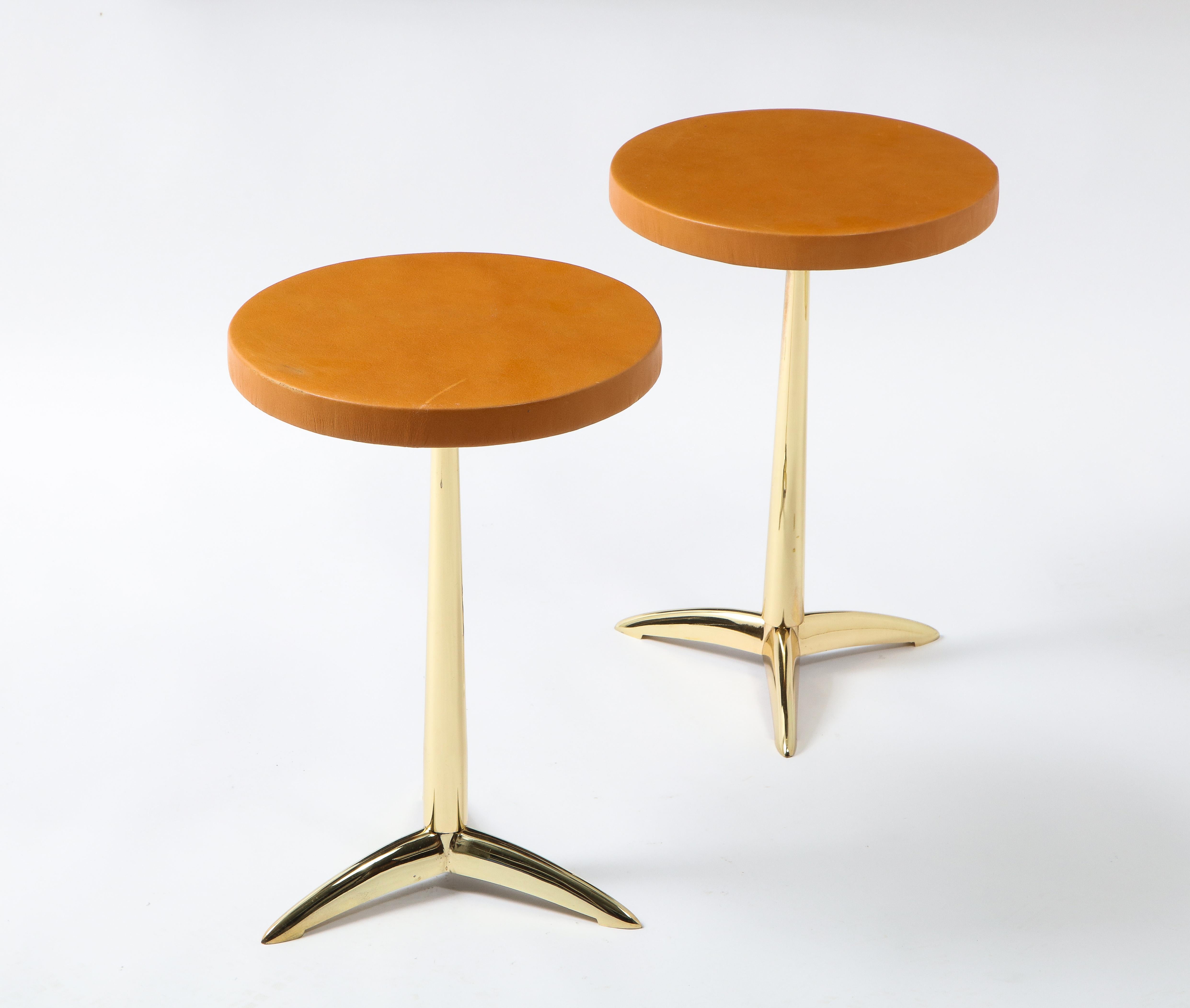 Pair of Brass and Brown Leather Drinks Tables, USA, 1960 In Good Condition In New York, NY