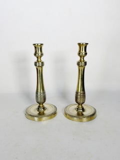 Paar Messing-Kerzenständer, Frankreich, 19. Jahrhundert