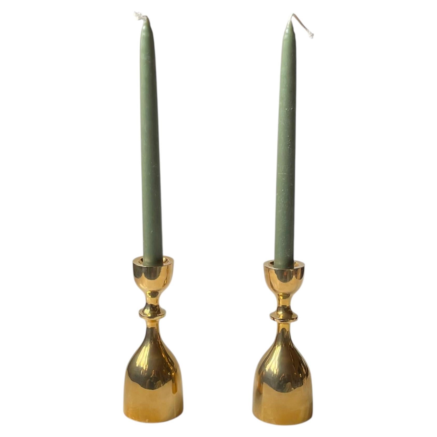 Coppia di candelieri in ottone in stile Jens Harald Quistgaard, anni '70