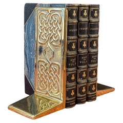 Coppia di reggilibri in ottone "Celtic Knot" di Virginia Metalcrafters