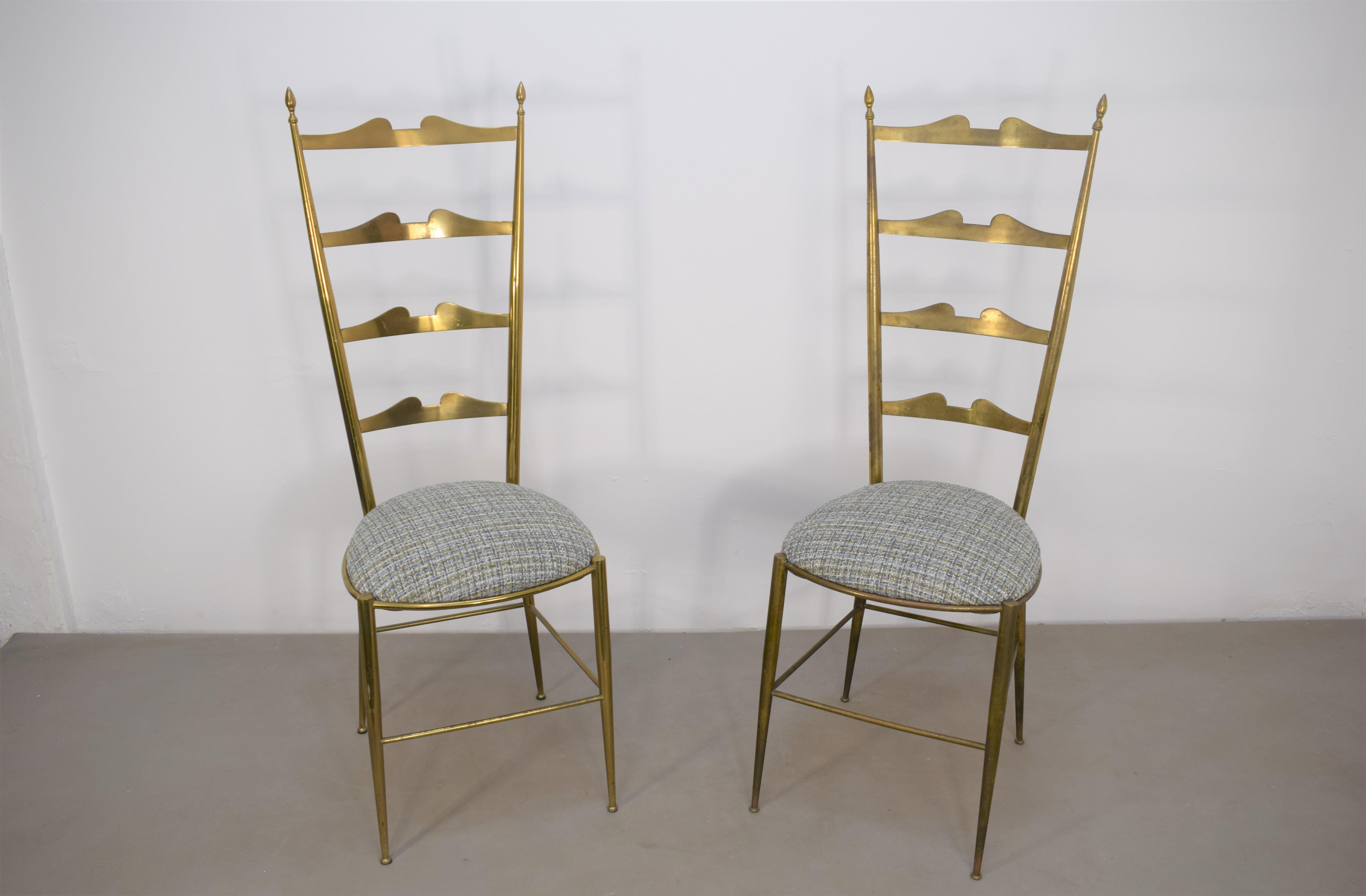 Pair of brass chairs, Italy, 1950s.
Dimensions: H=118 cm; W= 40 cm; D= 45 cm; H S= 50 cm.