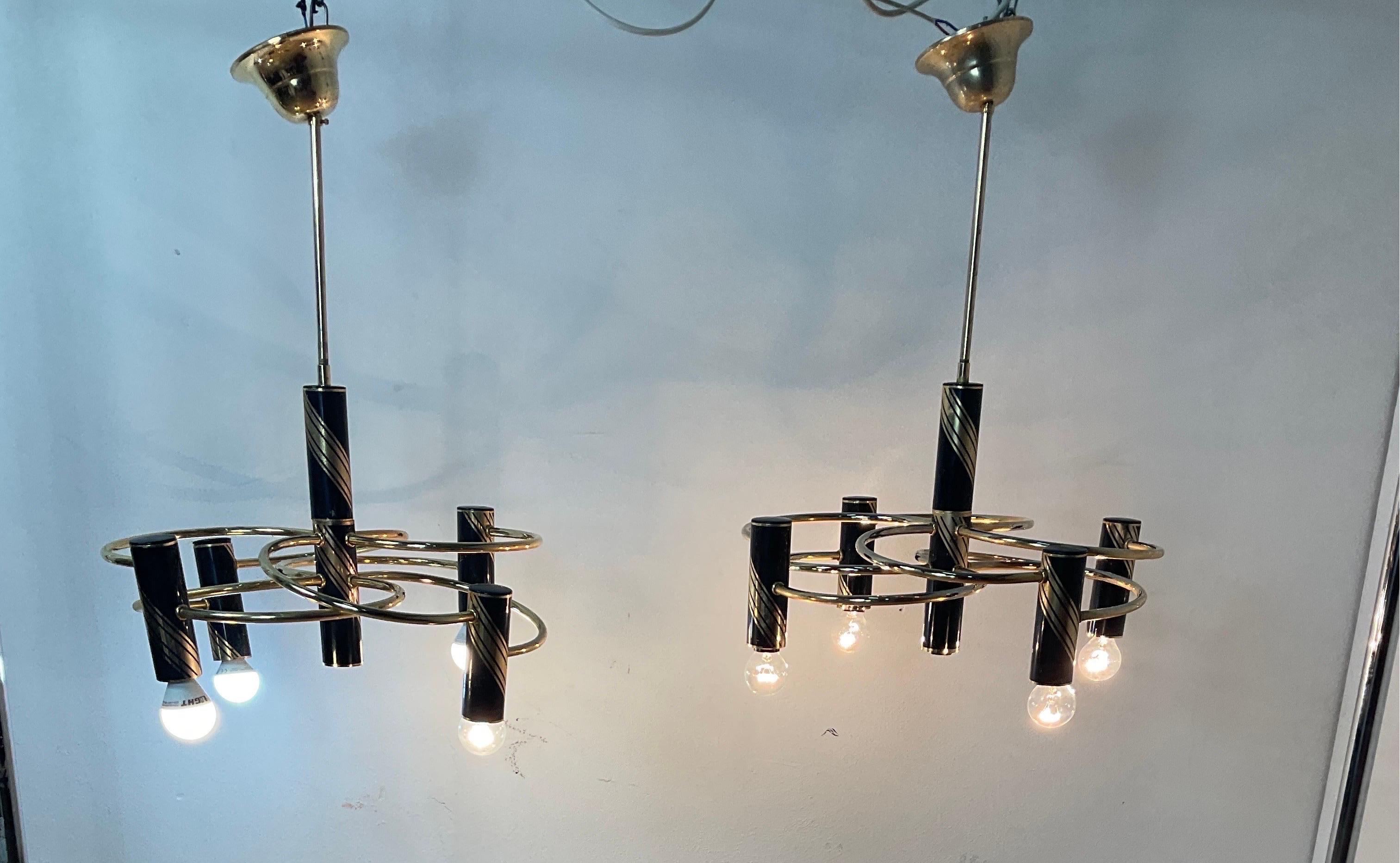 Pair of Brass Chandeliers by Gaetano Sciolari, 1970s In Good Condition For Sale In Catania, IT
