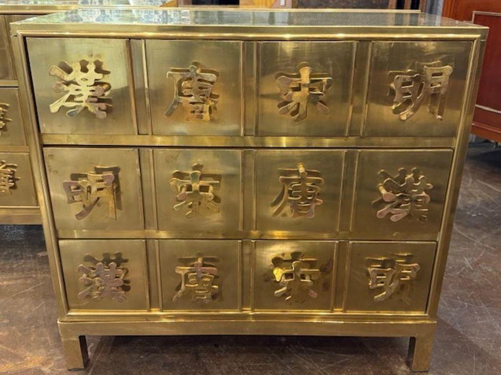 Pair of Brass Chinoiserie Manner Bedside Tables After Mastercraft In Good Condition For Sale In Dallas, TX