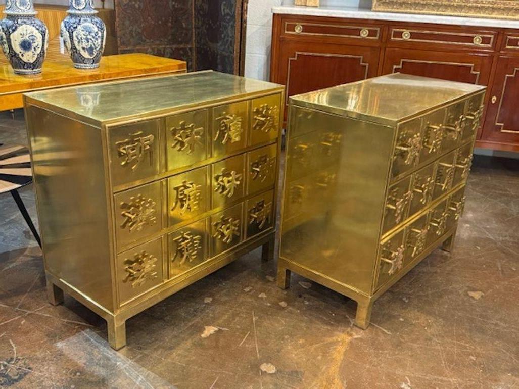 Pair of Brass Chinoiserie Manner Bedside Tables After Mastercraft For Sale 1