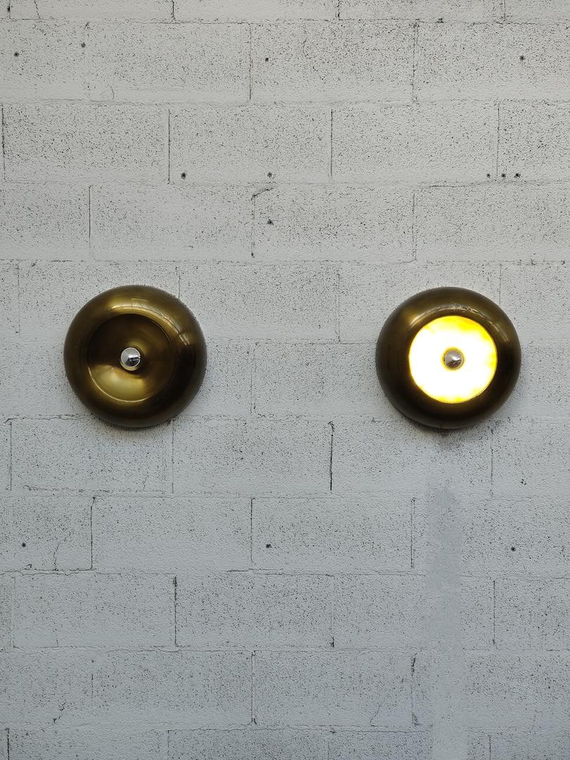 Mid-Century Modern Pair of Brass Circular Sconces Appliques, Italy, 1960s For Sale