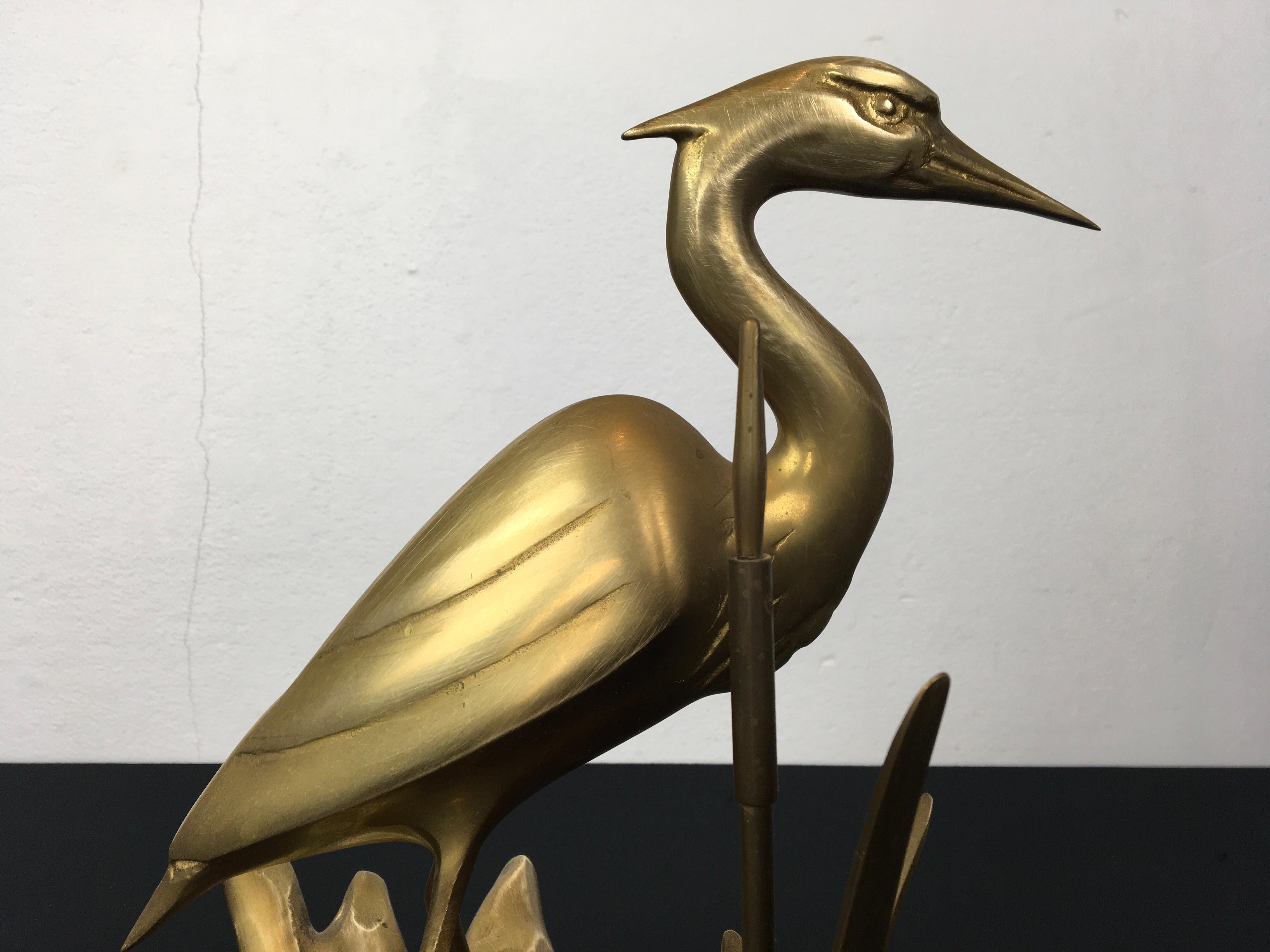 Pair of Brass Cranes Sculptures on Wood In Good Condition For Sale In Antwerp, BE