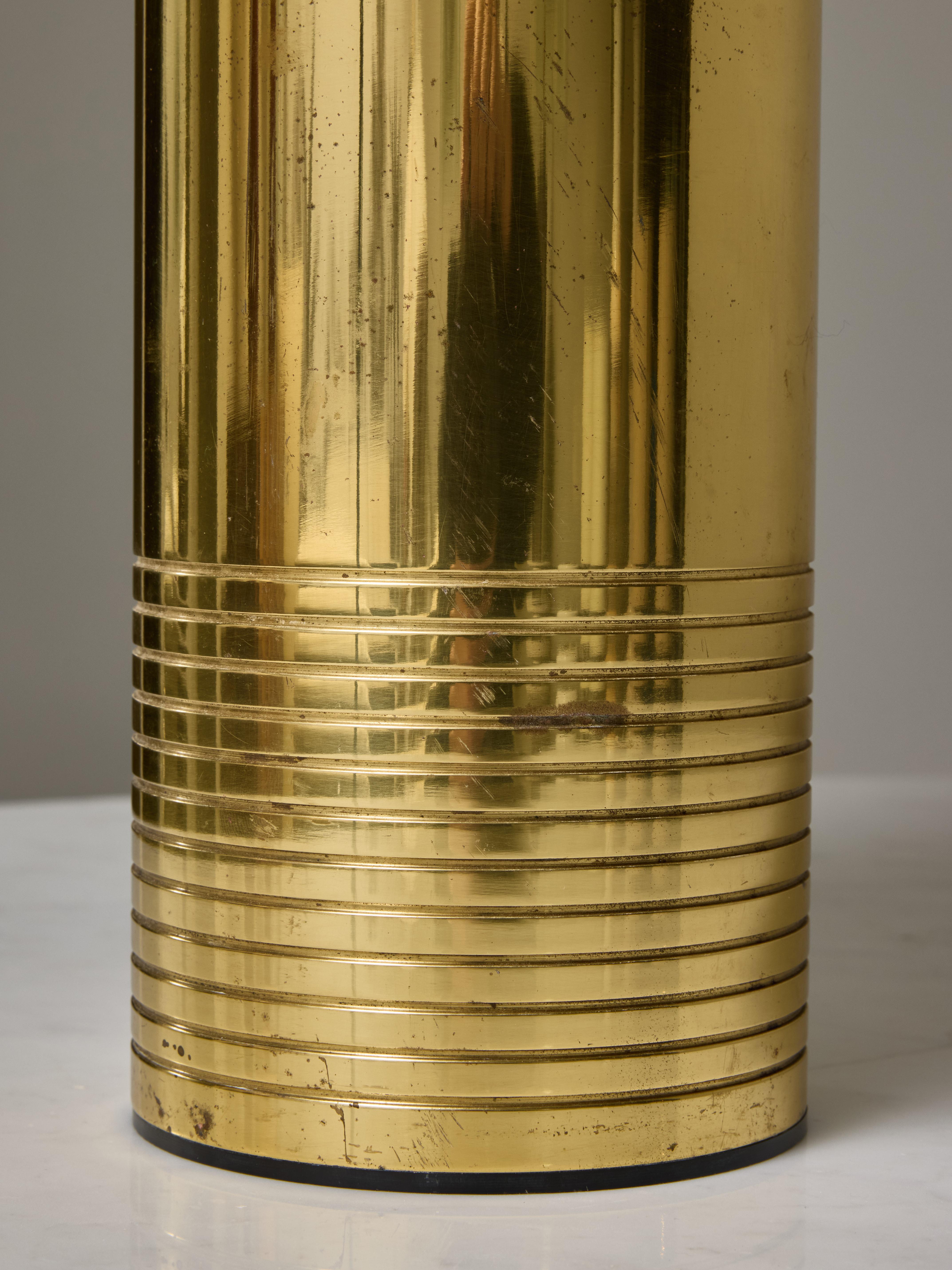 Paire de lampes cylindriques en laiton Bon état - En vente à Saint-Ouen, IDF