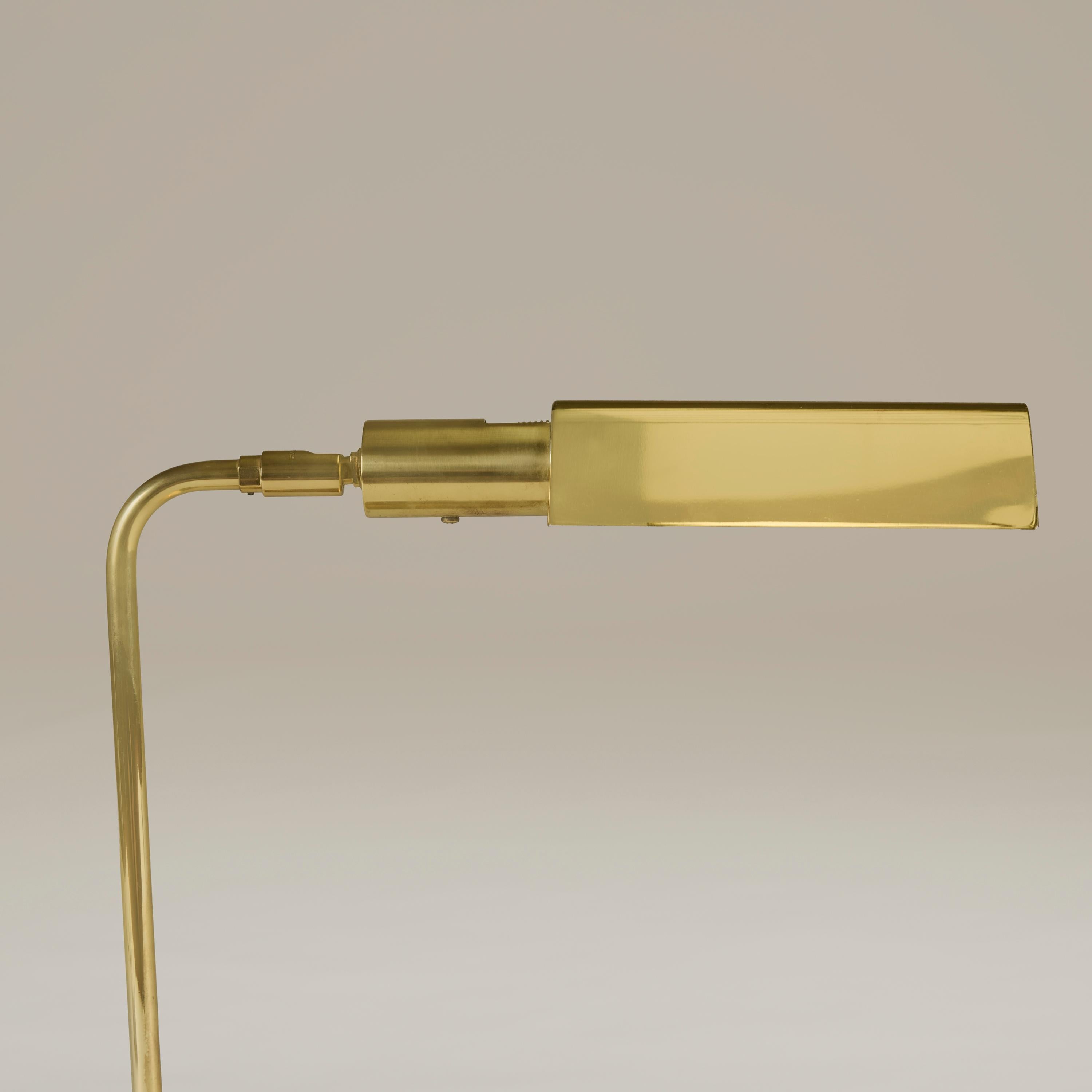 Pair of brass desk / table lamps by Nya Öia, Sweden, 1960s In Good Condition For Sale In London, GB