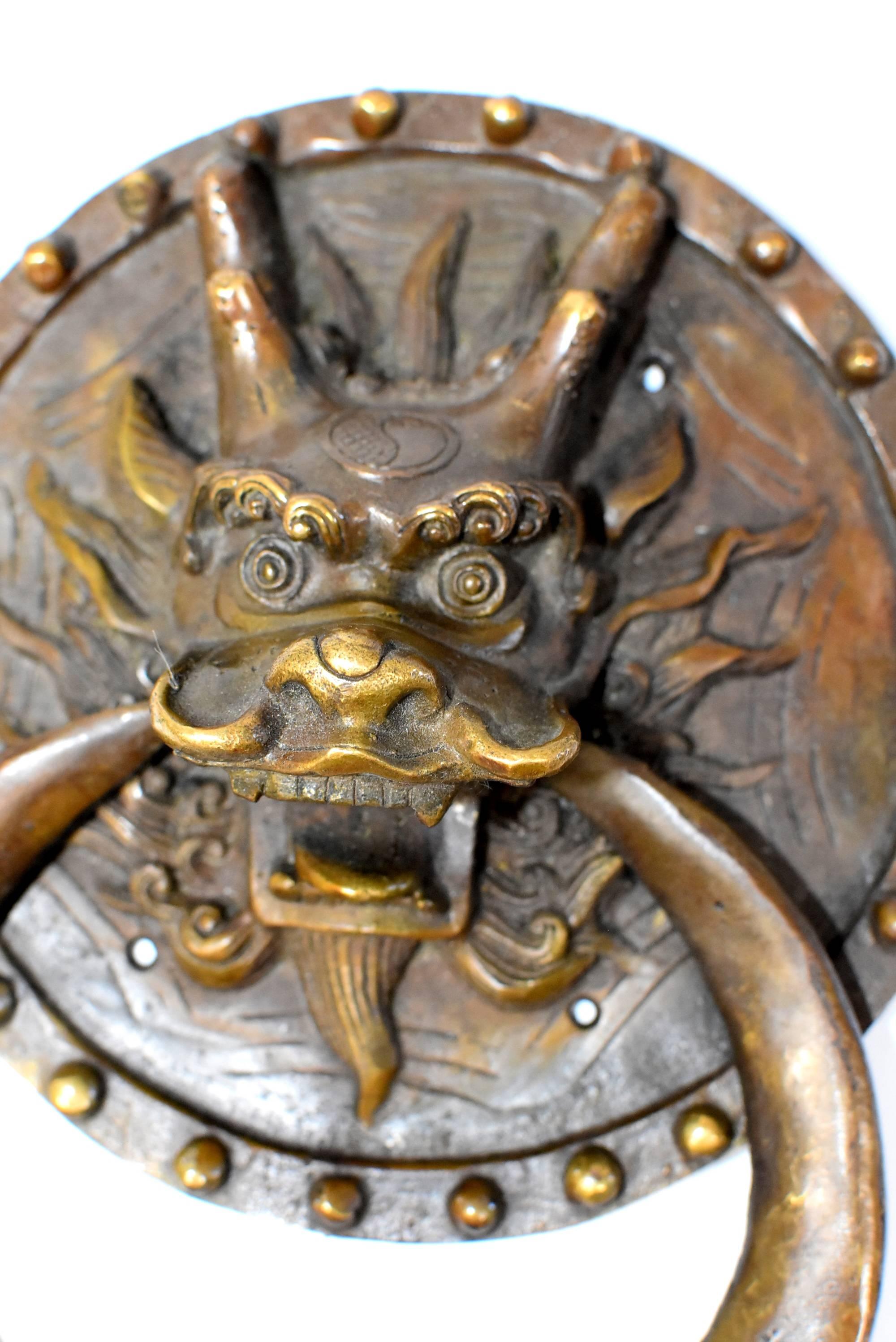 Pair of Brass Door Knockers, Dragon with Round Plates In Good Condition In Somis, CA