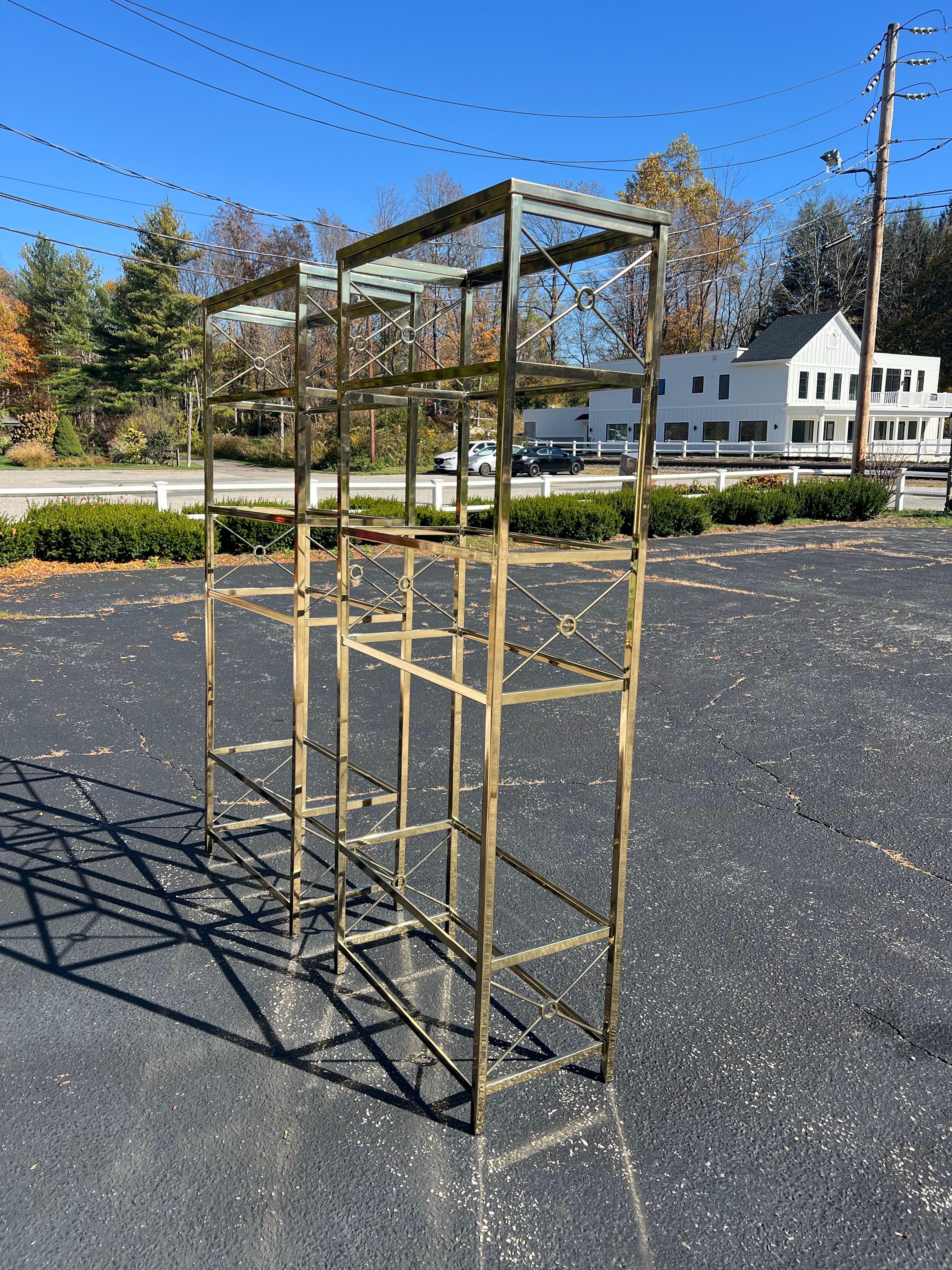 Coppia di cassettiere in ottone in vendita 6