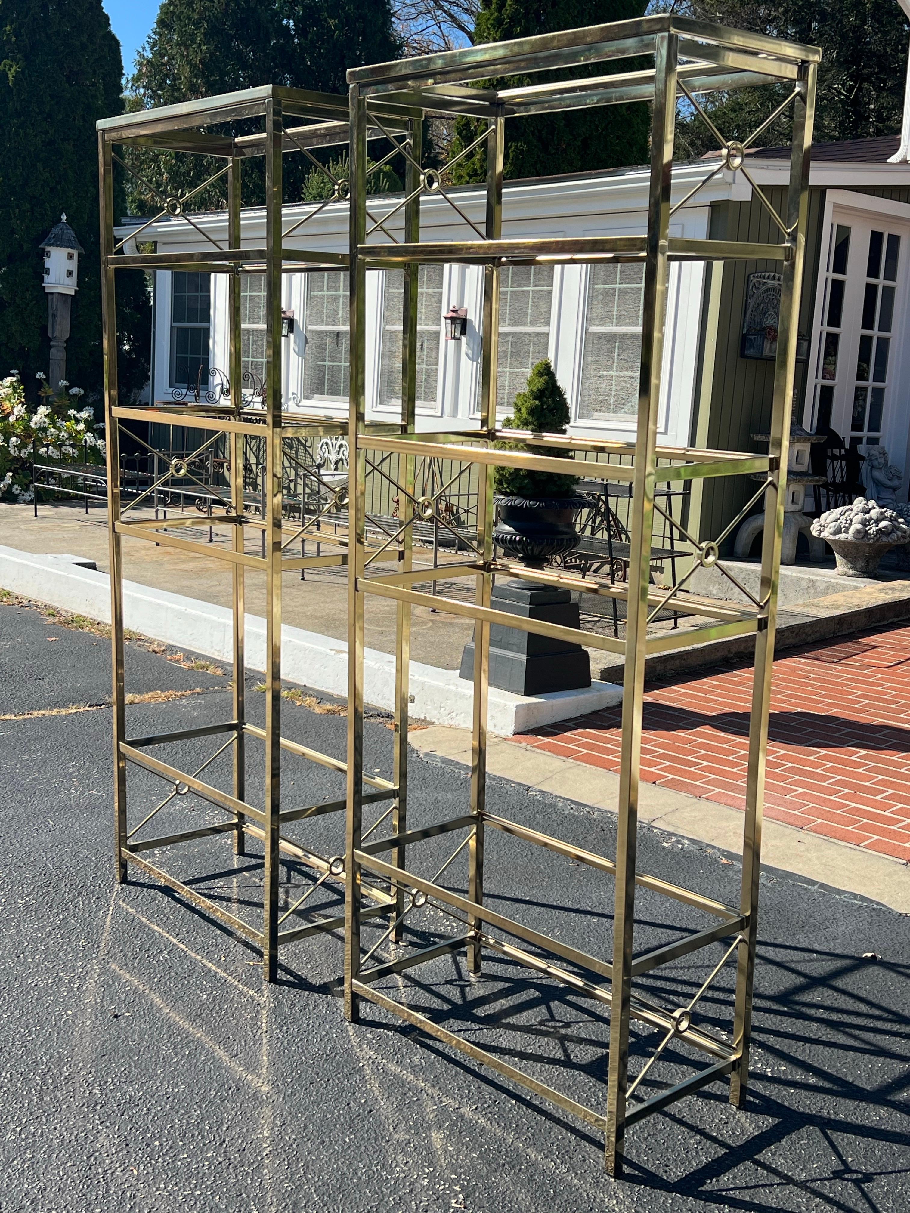 Coppia di cassettiere in ottone in vendita 10