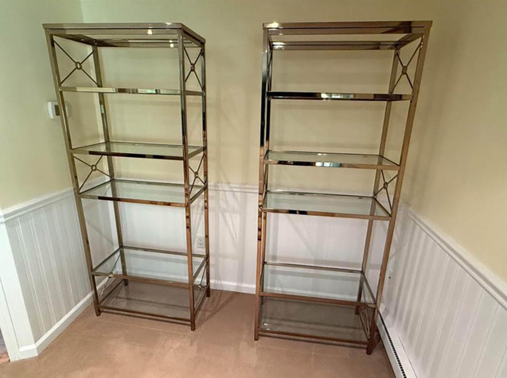 Coppia di cassettiere in ottone in vendita 14