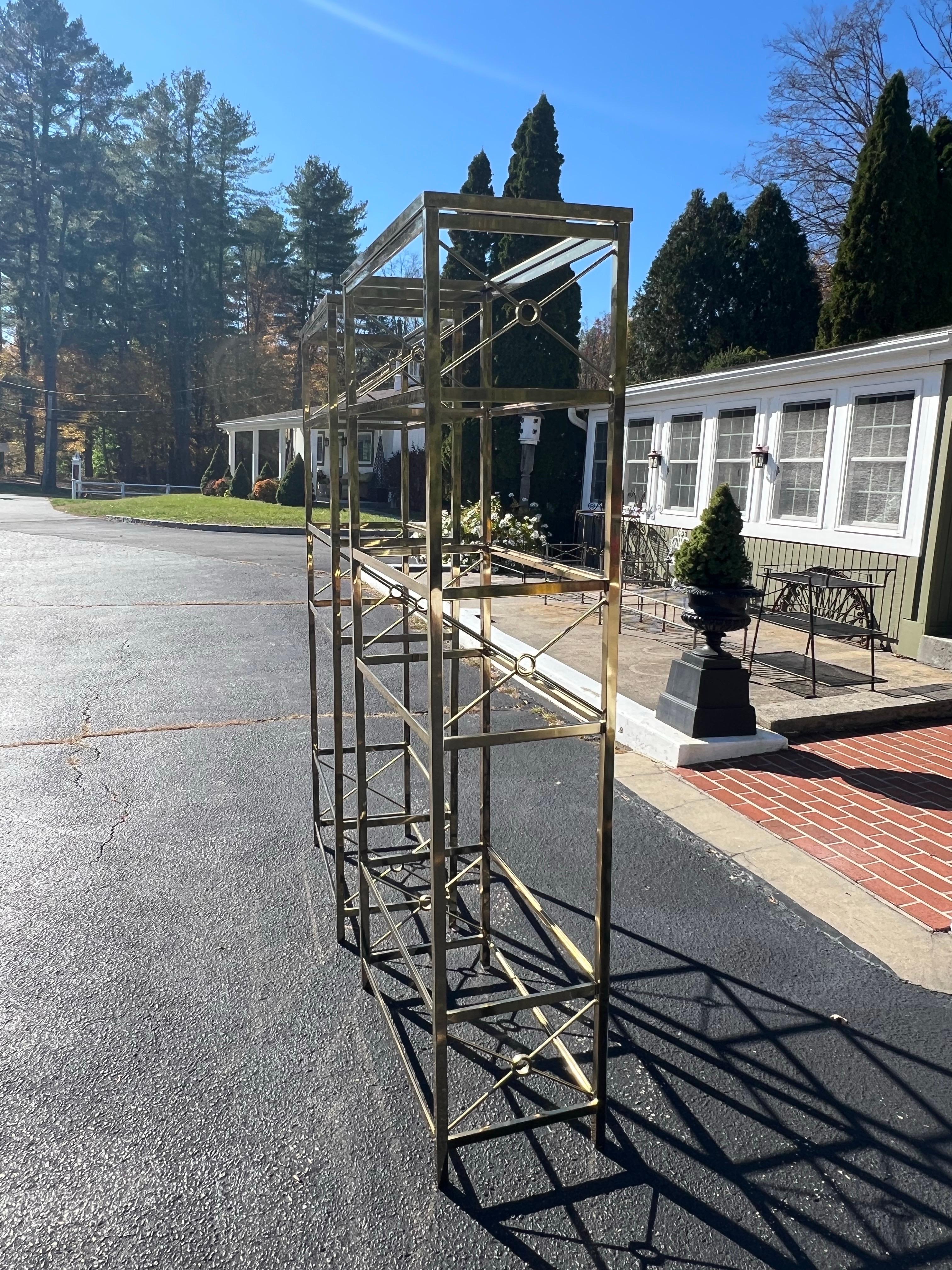 Fine XX secolo Coppia di cassettiere in ottone in vendita