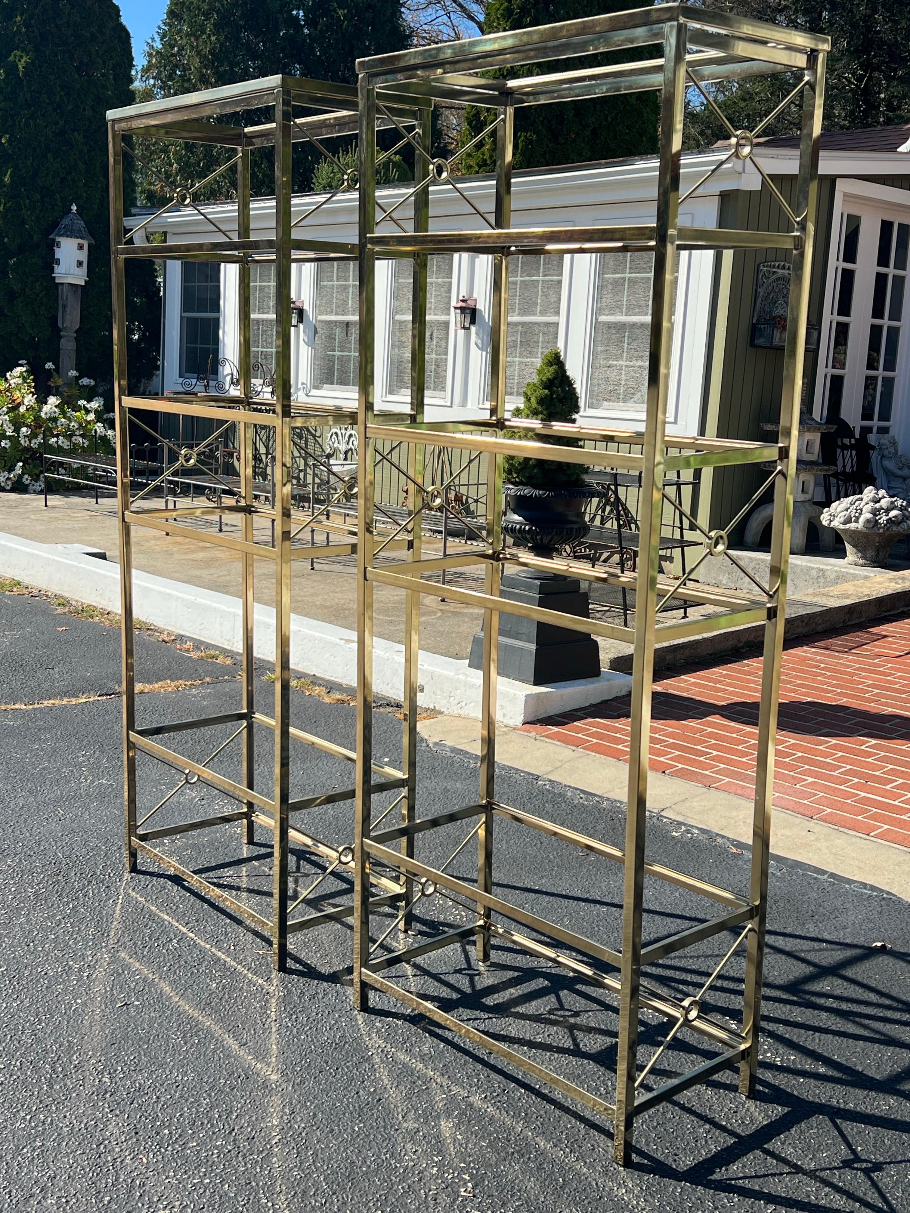 Coppia di cassettiere in ottone in vendita 1