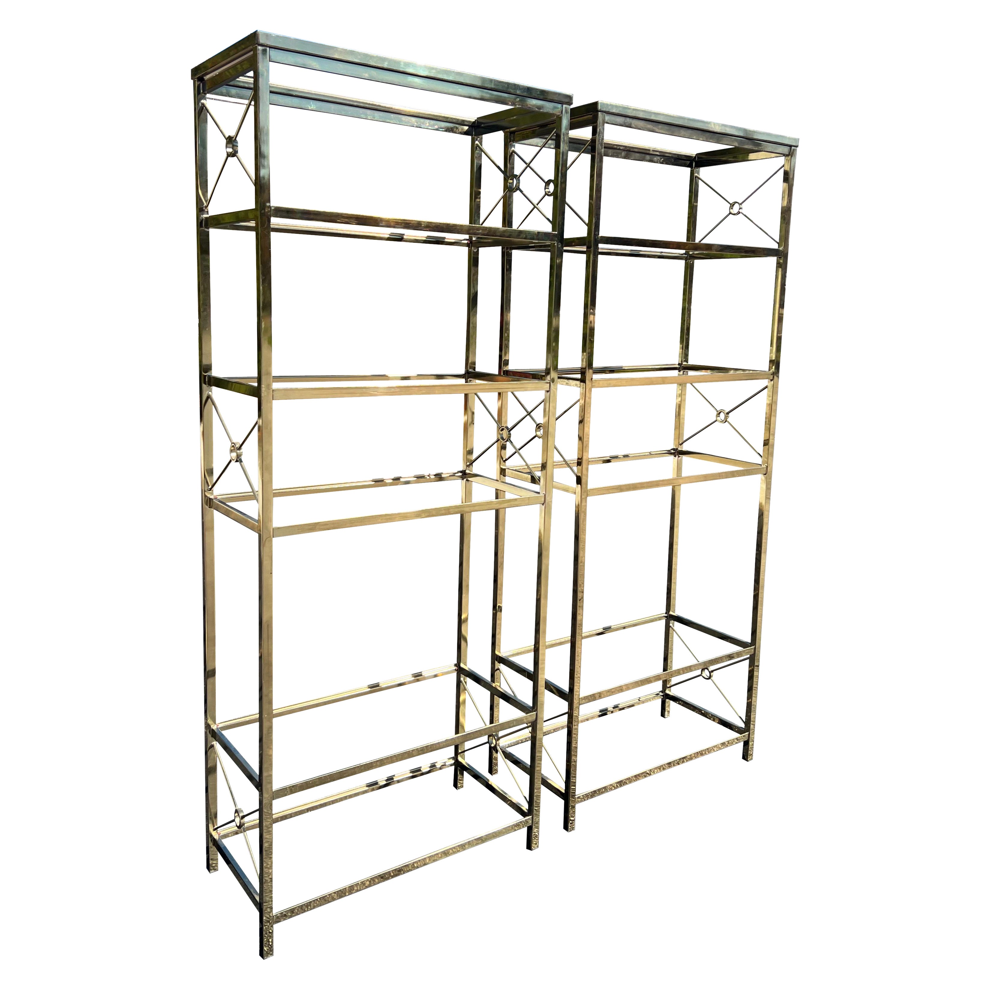 Coppia di cassettiere in ottone in vendita