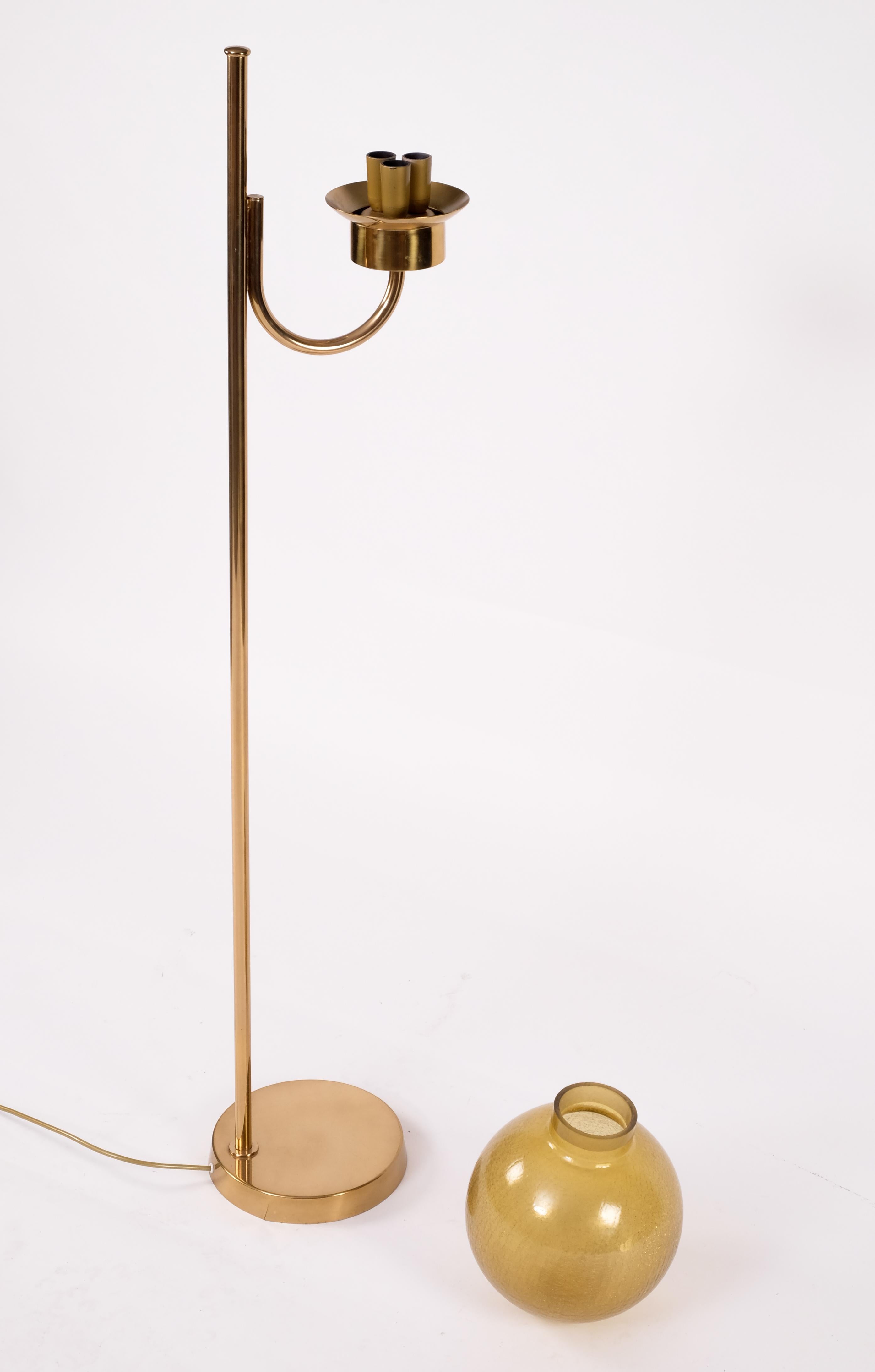 Pair of Brass Floor Lamps by Bergboms Model G-118, 1970s For Sale 3