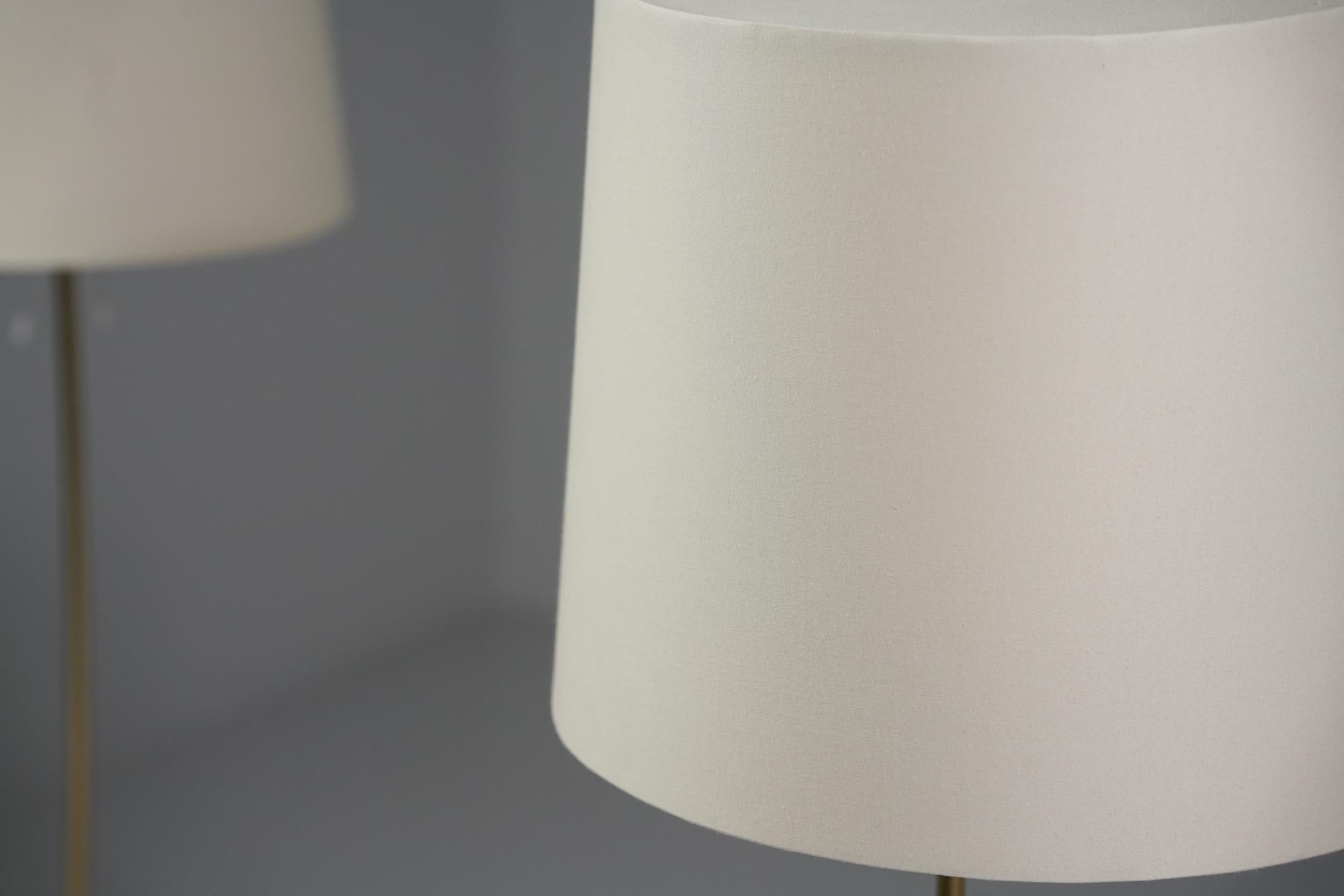 Finlandais Paire de lampadaires en laiton, Finlande, années 1960 en vente