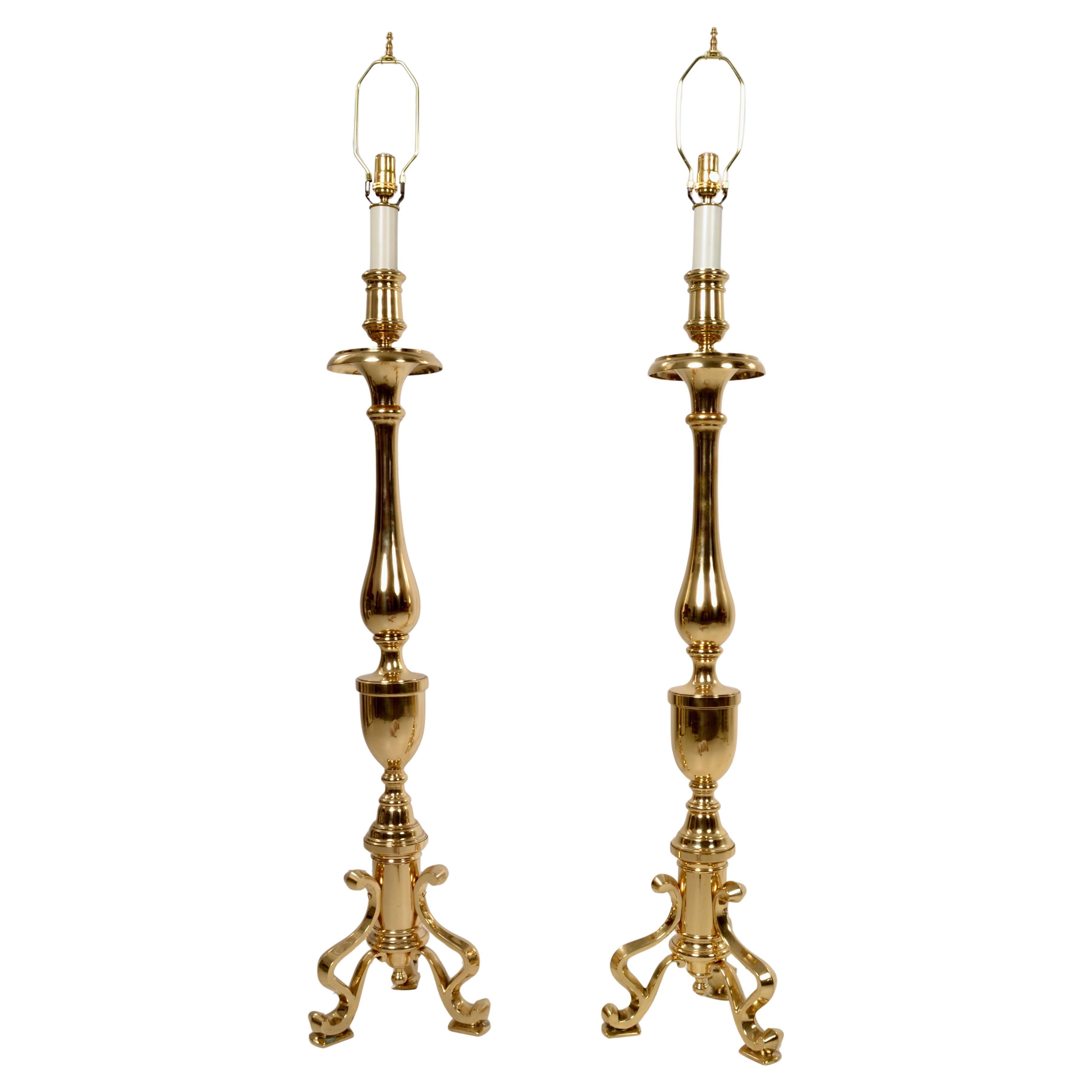 Paire de  Lampes de sol en laiton en forme de chandelier