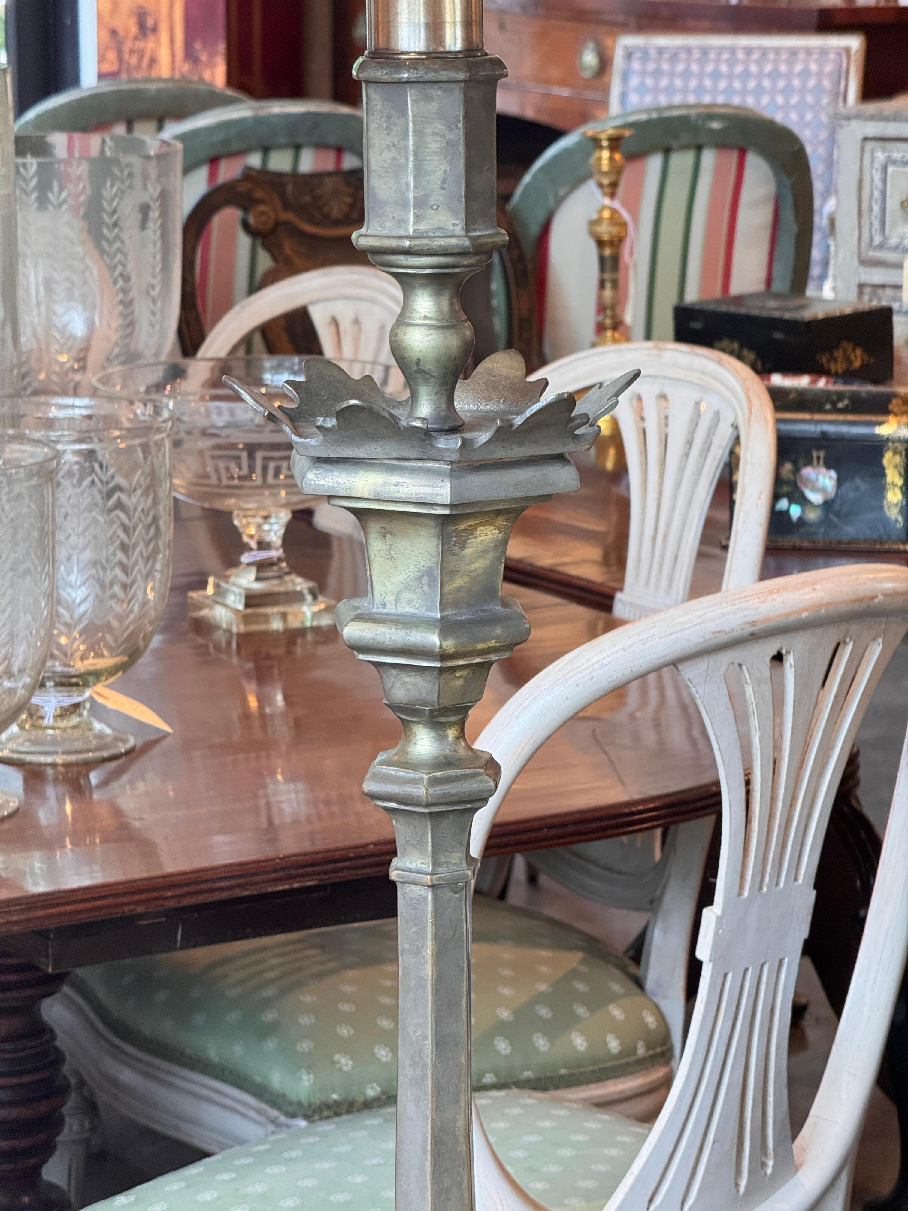 Pair of Brass Floor Lamps With Tripod Bases In Good Condition For Sale In Charlottesville, VA