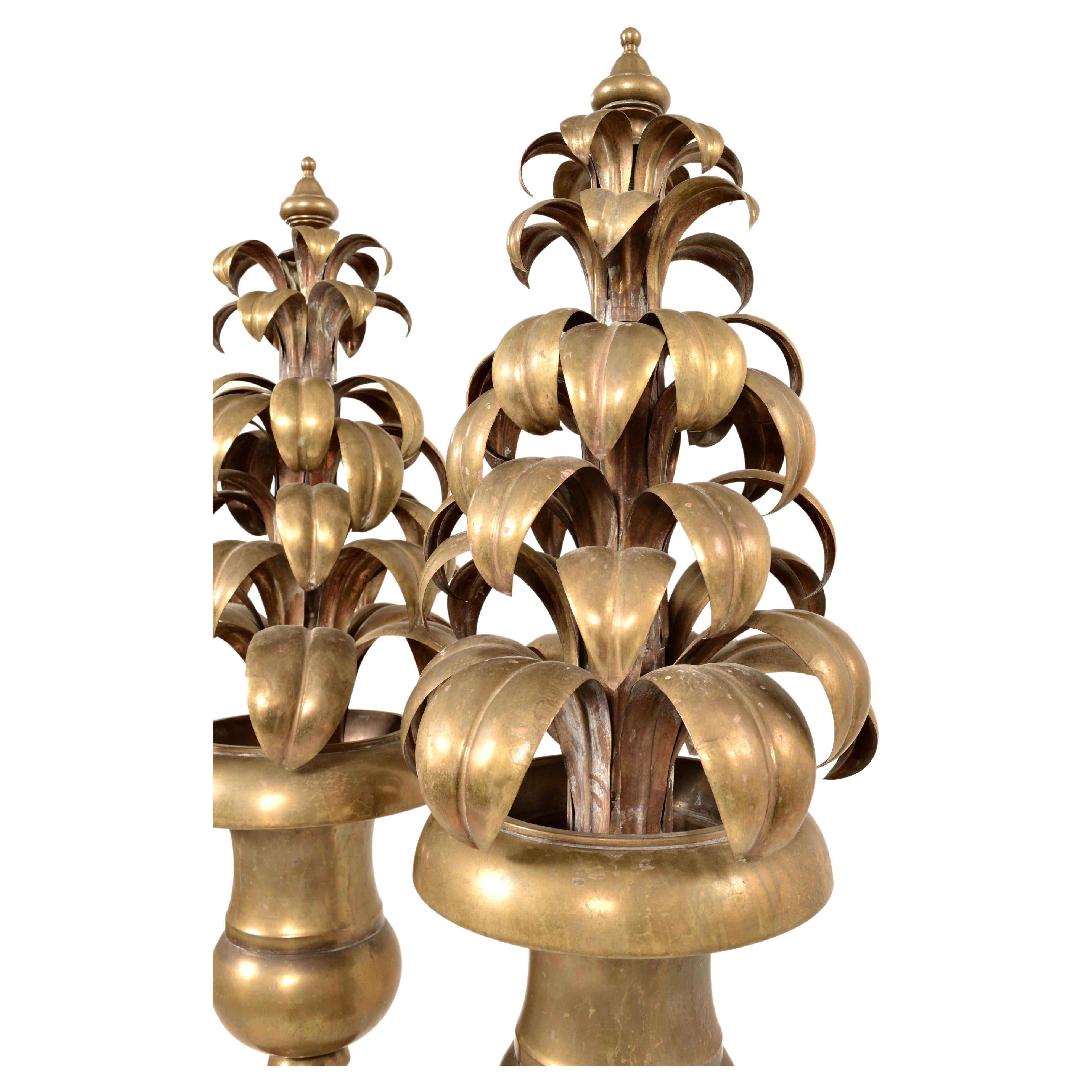 Pareja de guarniciones de latón, Italia S. 1950 Regencia de Hollywood en venta