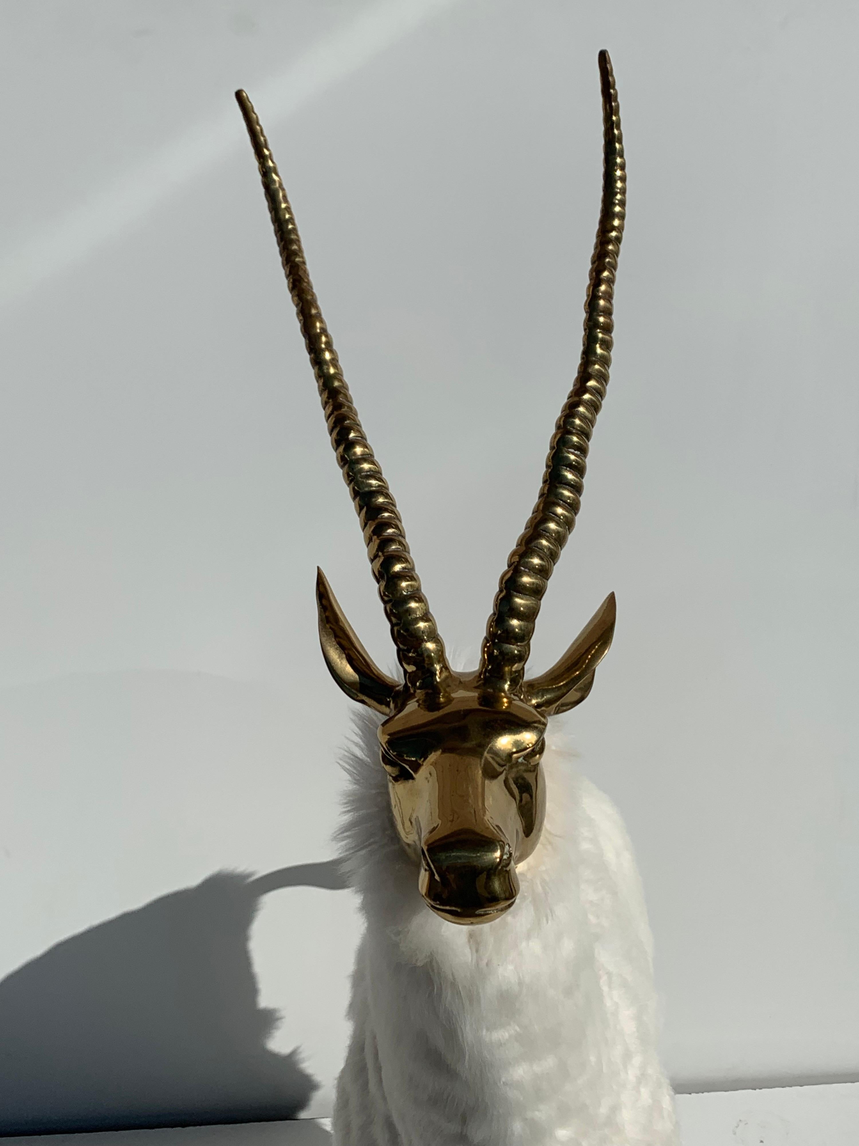 Paar Gazelle- oder Antelope-Skulpturen aus Messing im Weihnachtsdekor-Stil von Lalanne im Angebot 9
