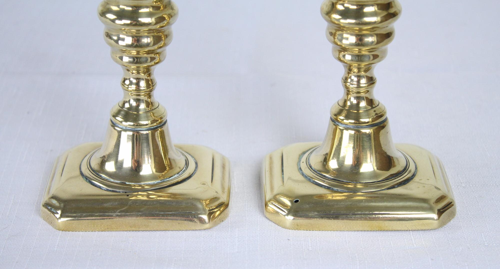 English Pair of Georgian Brass Candlesticks For Sale