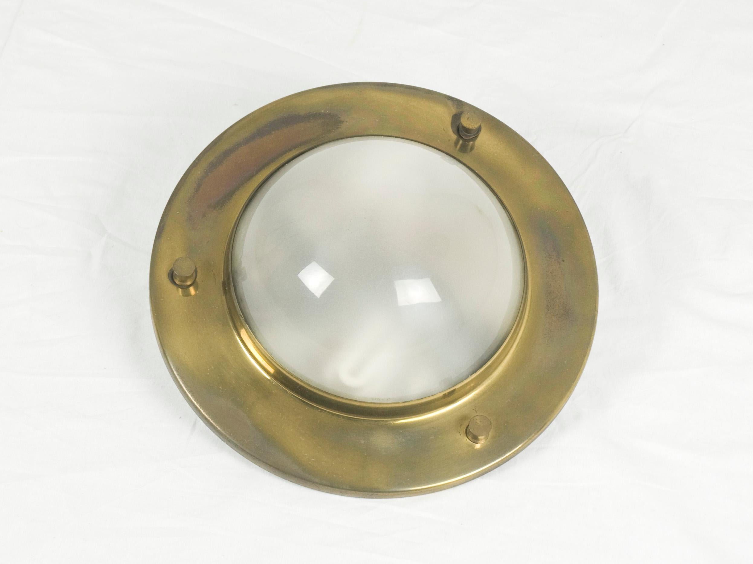 Italian Pair of Brass and Glass 1950s Wall / Flush Mount Lamp in the Manner of Azucena