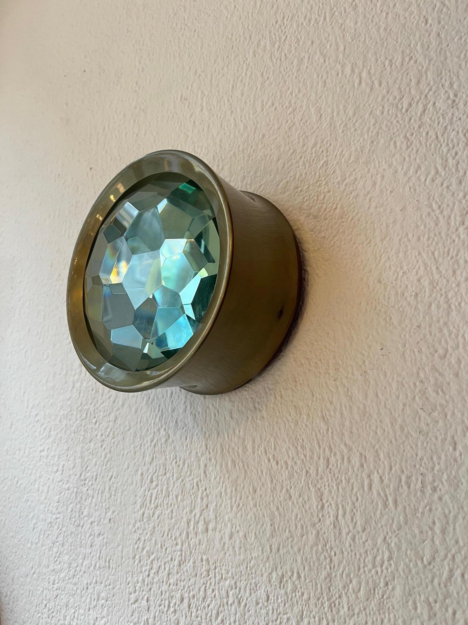 Paire de lampes encastrées en laiton et verre de Max Ingrand produit par Fontana Arte en vente 4