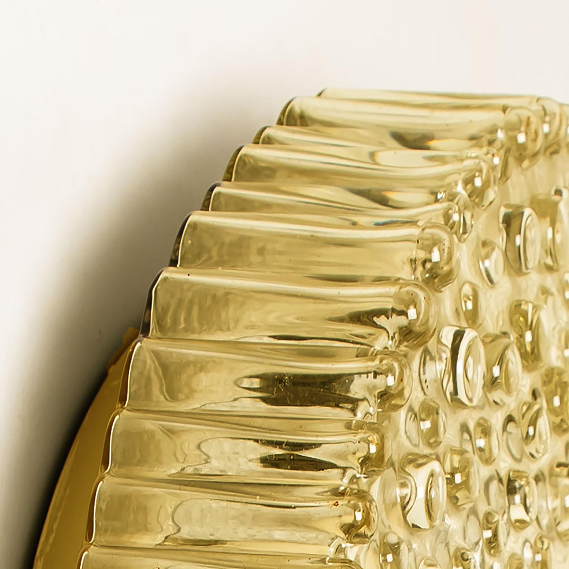 Coppia di appliques in vetro d'ottone di Motoko Isshi per Staff, anni '70 in vendita 4