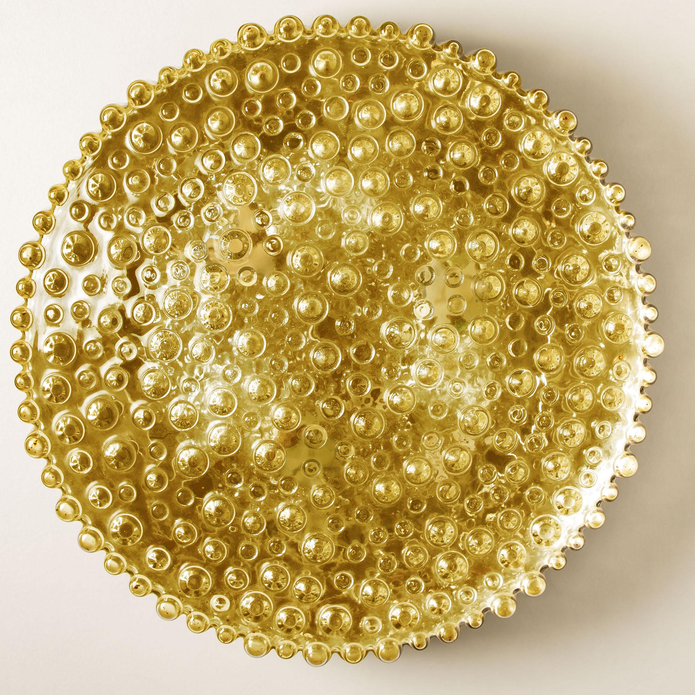 Metallo Coppia di appliques in vetro d'ottone di Motoko Isshi per Staff, anni '70 in vendita