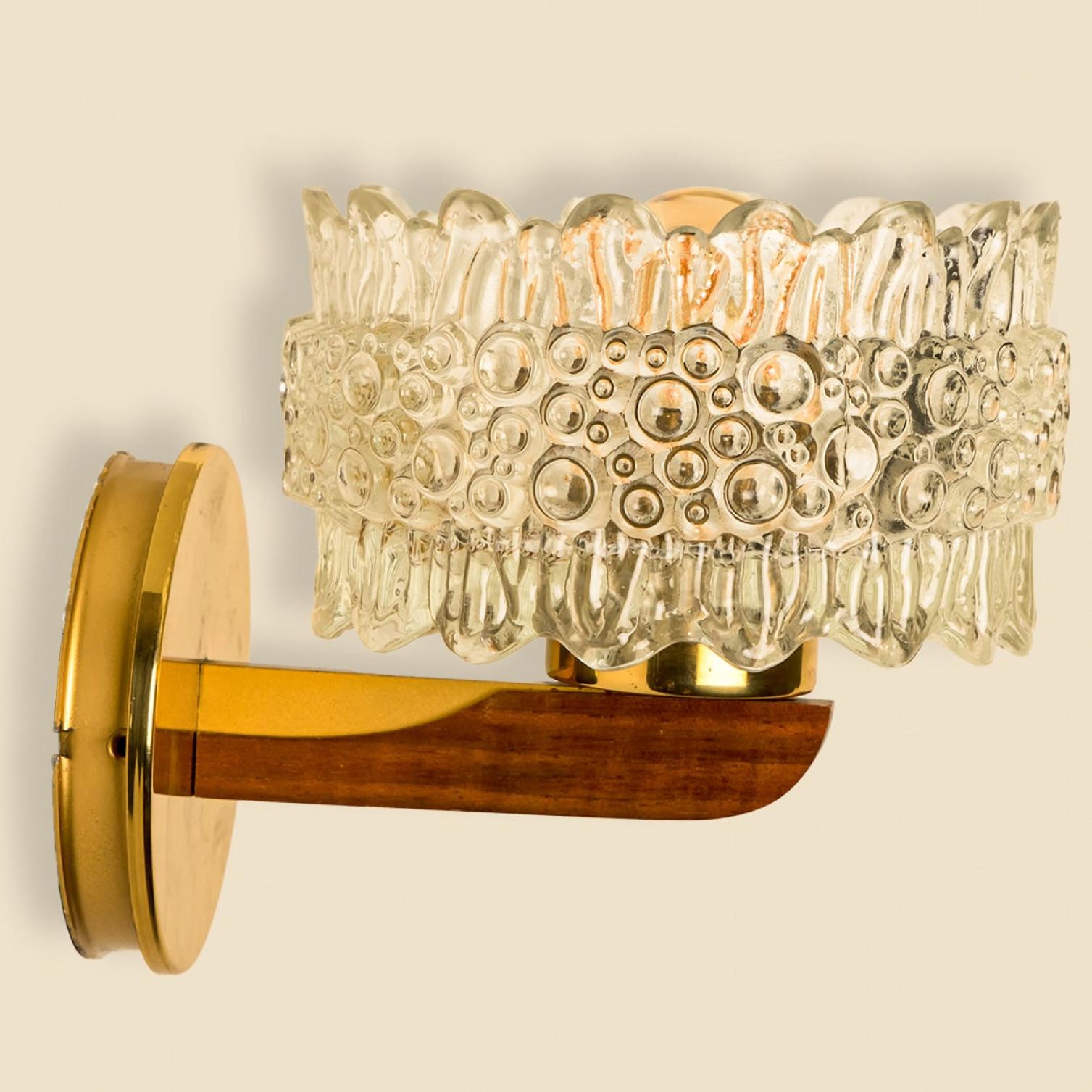 Metà XVII secolo Coppia di applique in ottone e vetro nello stile di Hillebrand, Germania, anni '60 in vendita
