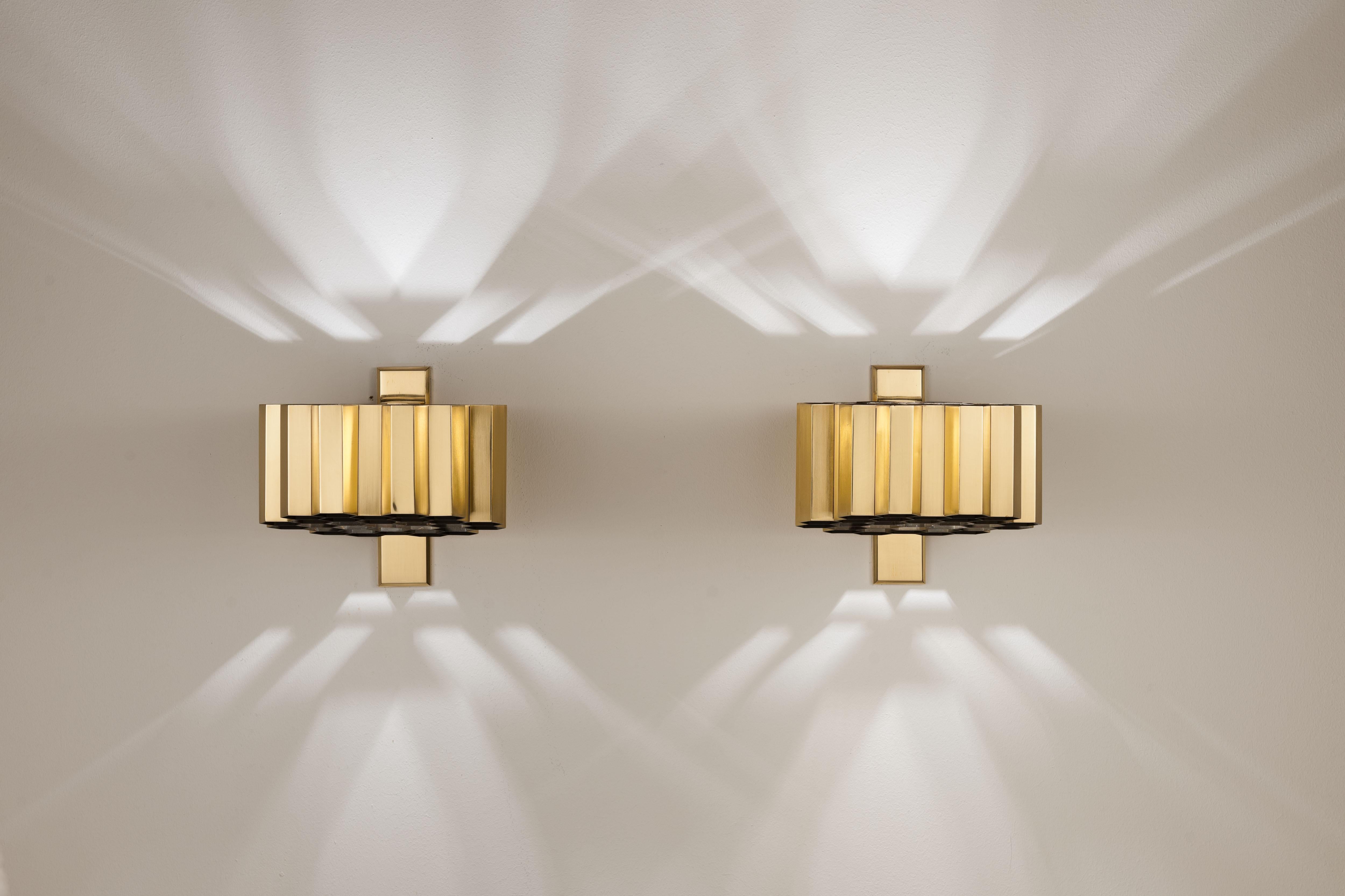 Pair of Brass Honeycomb Wall Sconces / Lamps by Jules Wabbes, Belgium, 1960 In Good Condition In Utrecht, NL