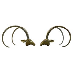 Paar Ibex- Widderköpfe aus Messing im Stil von Alain Chervet