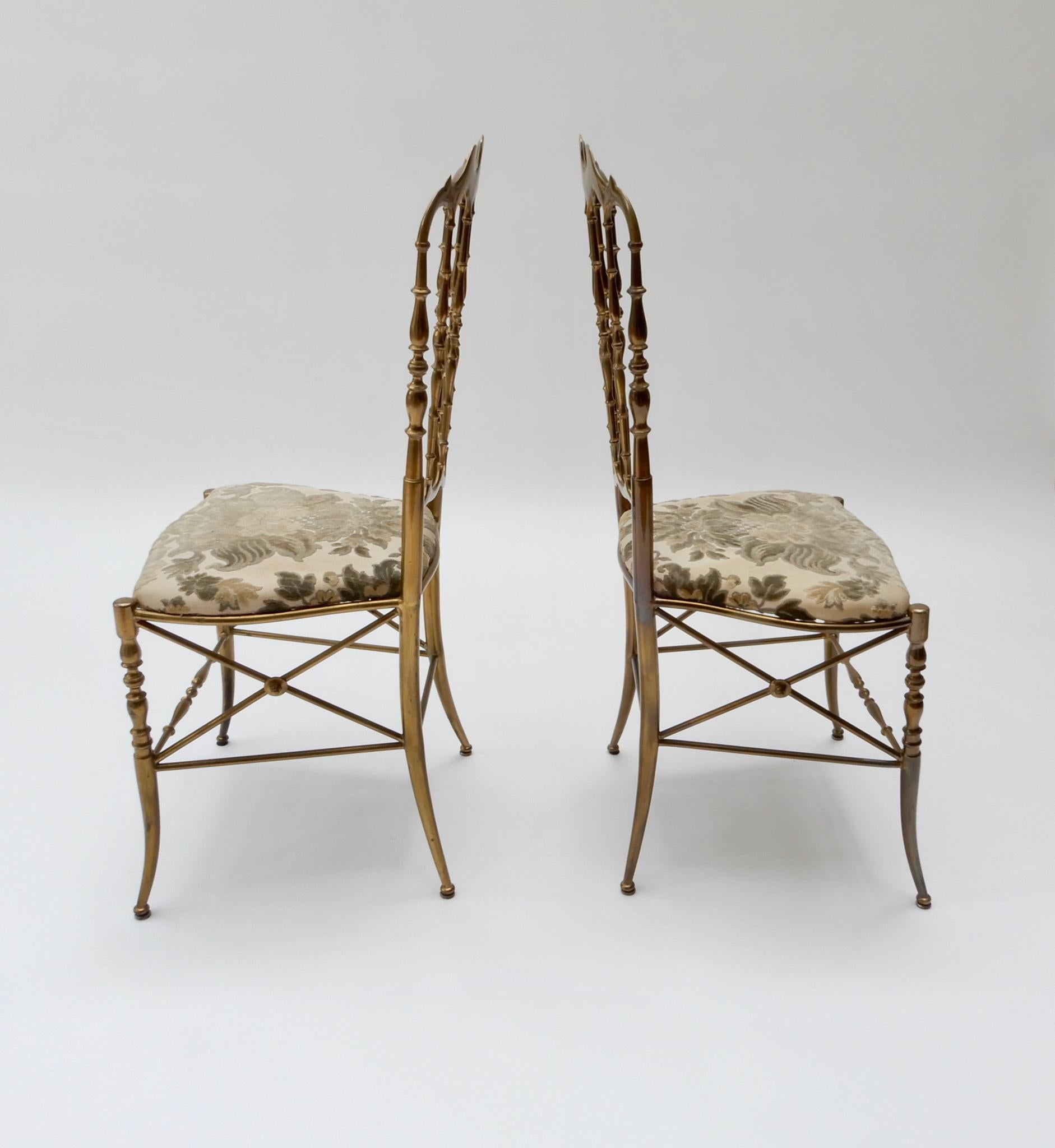 Pair of Brass Italian Chairs by Chiavari In Good Condition For Sale In London, GB