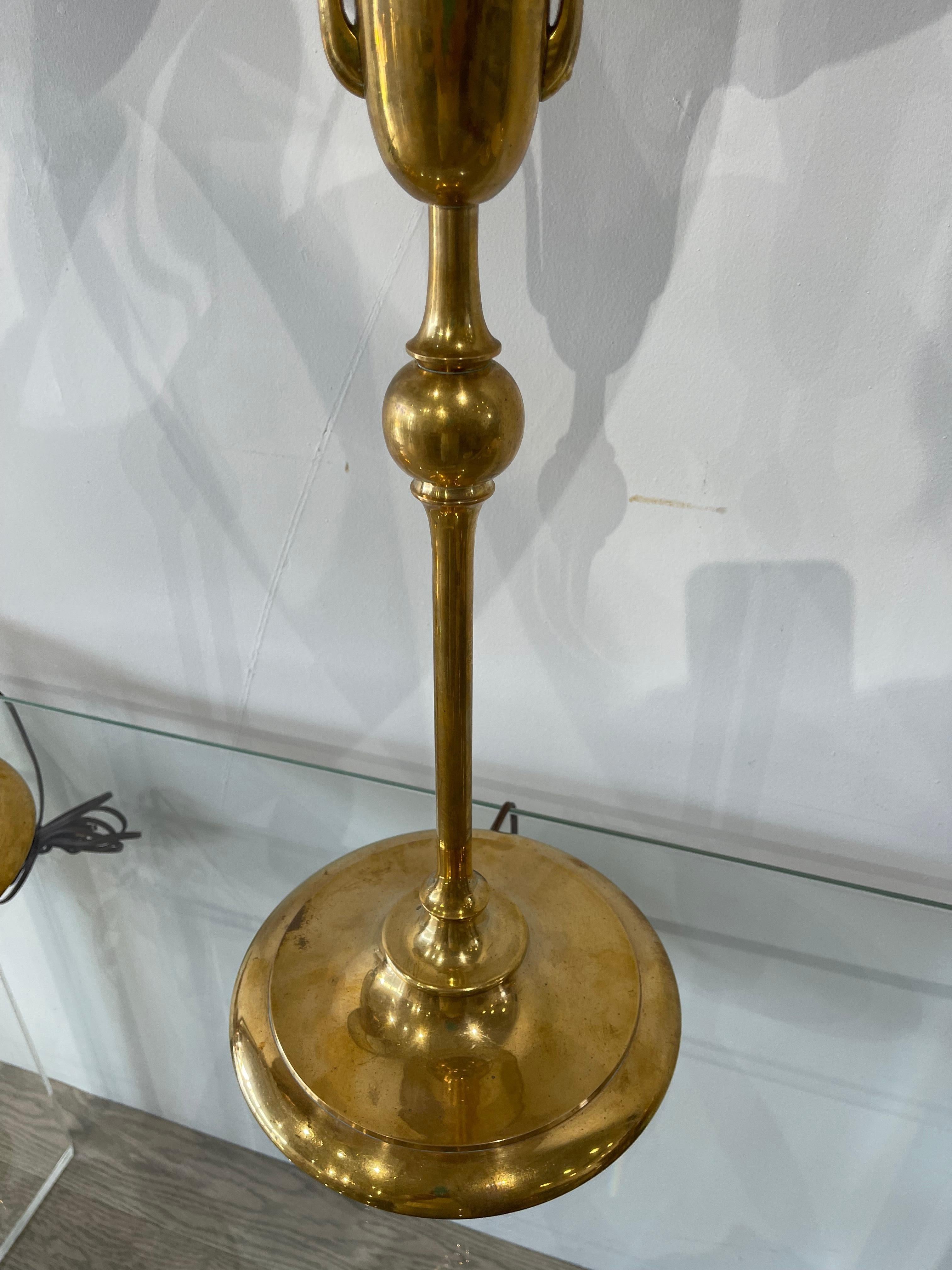 Pair of Brass Lamps in the Manner of Parzinger In Good Condition For Sale In Miami, FL