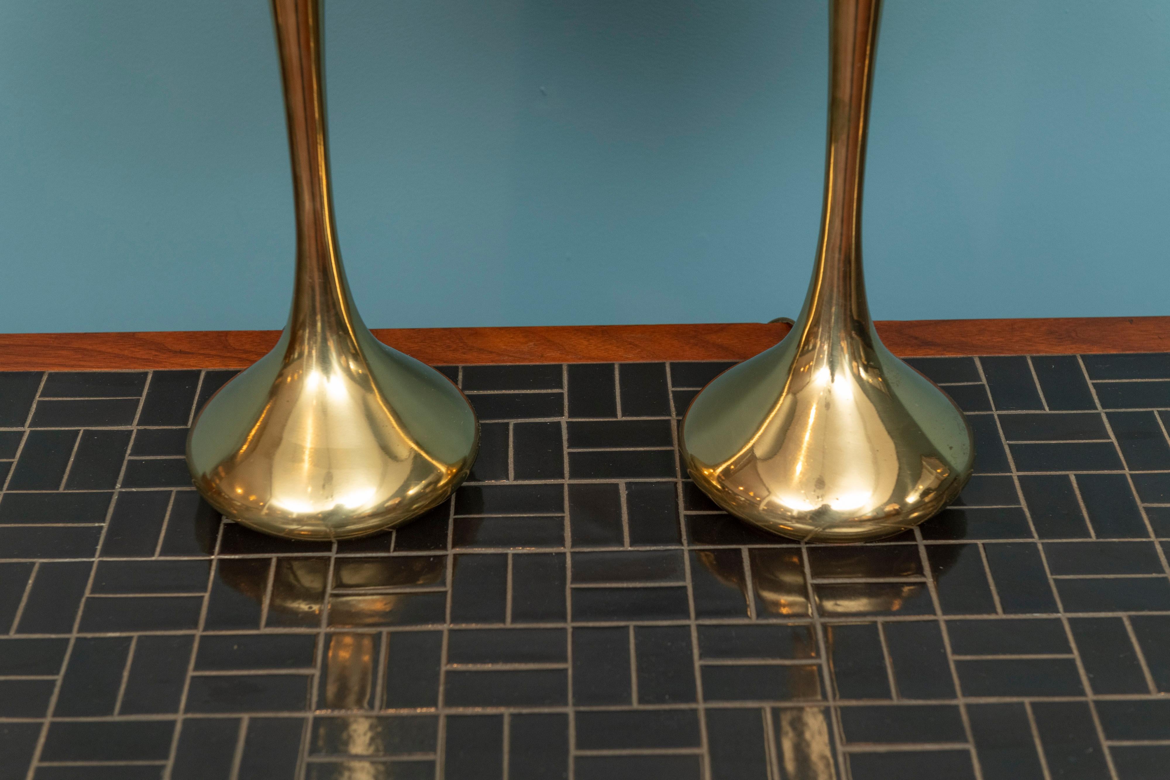 Mid-Century Modern Paire de lampes laurier en vente