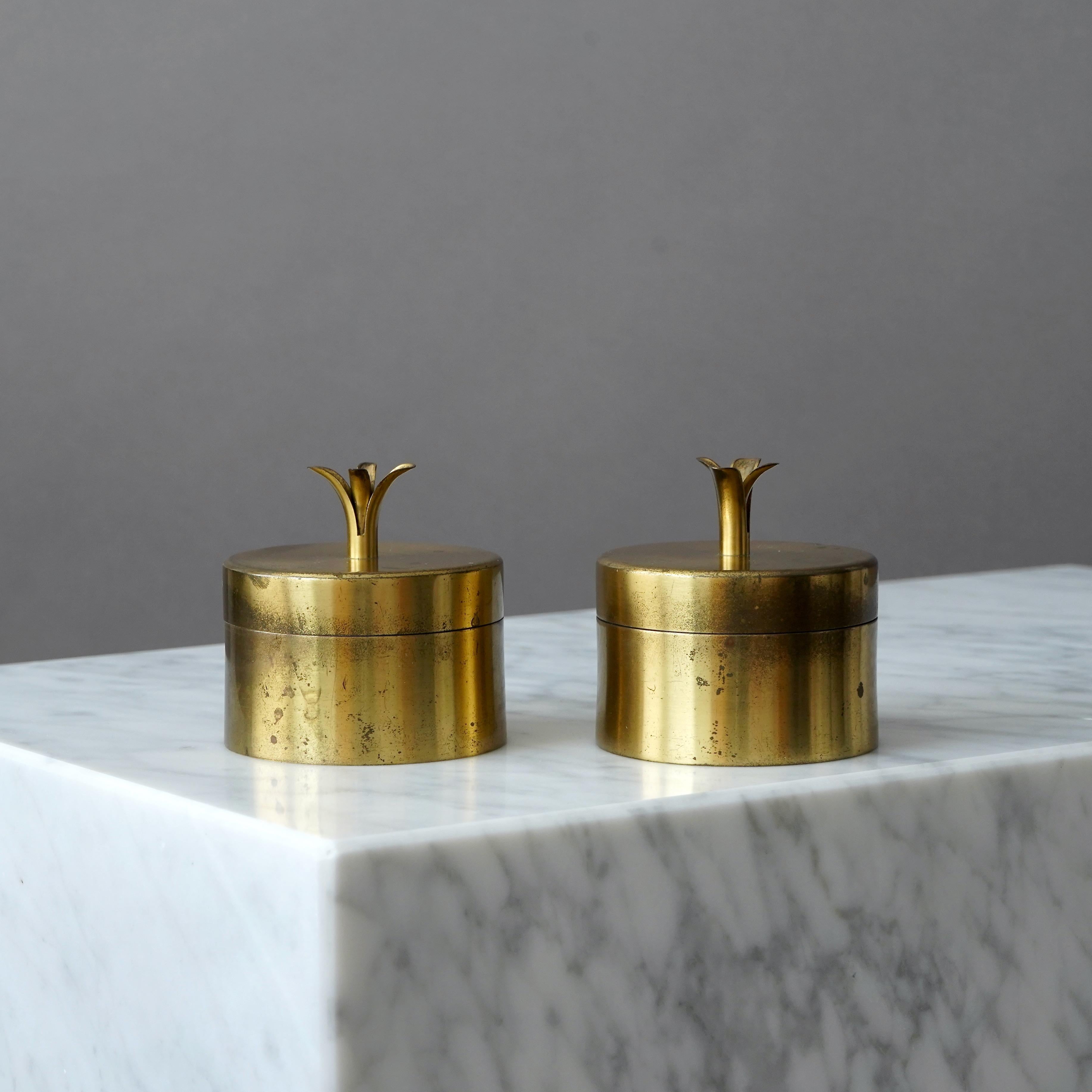 Pair of Brass Lidded Boxes by Ivar Ålenius Björk for Ystad Metall, Sweden, 1930s For Sale 6