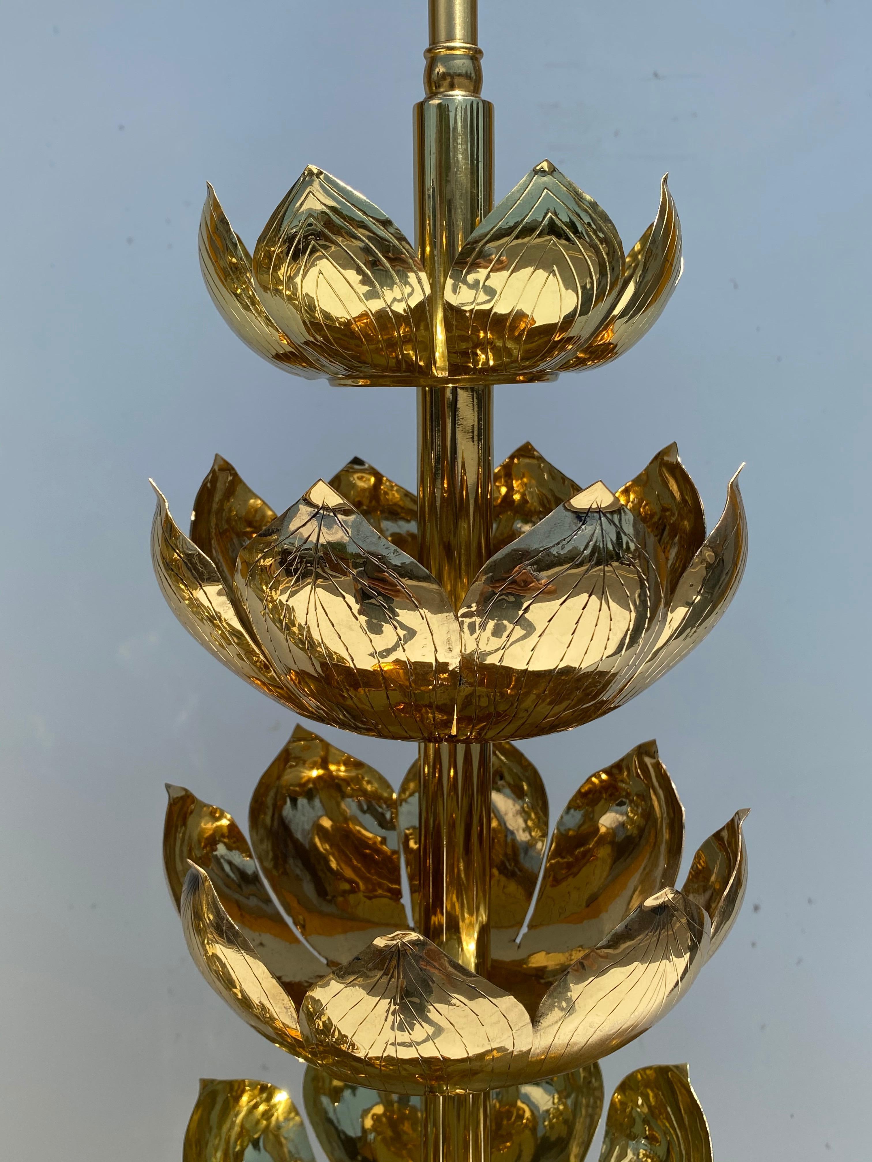 Pair of Brass Lotus Lamps In Good Condition In North Hollywood, CA
