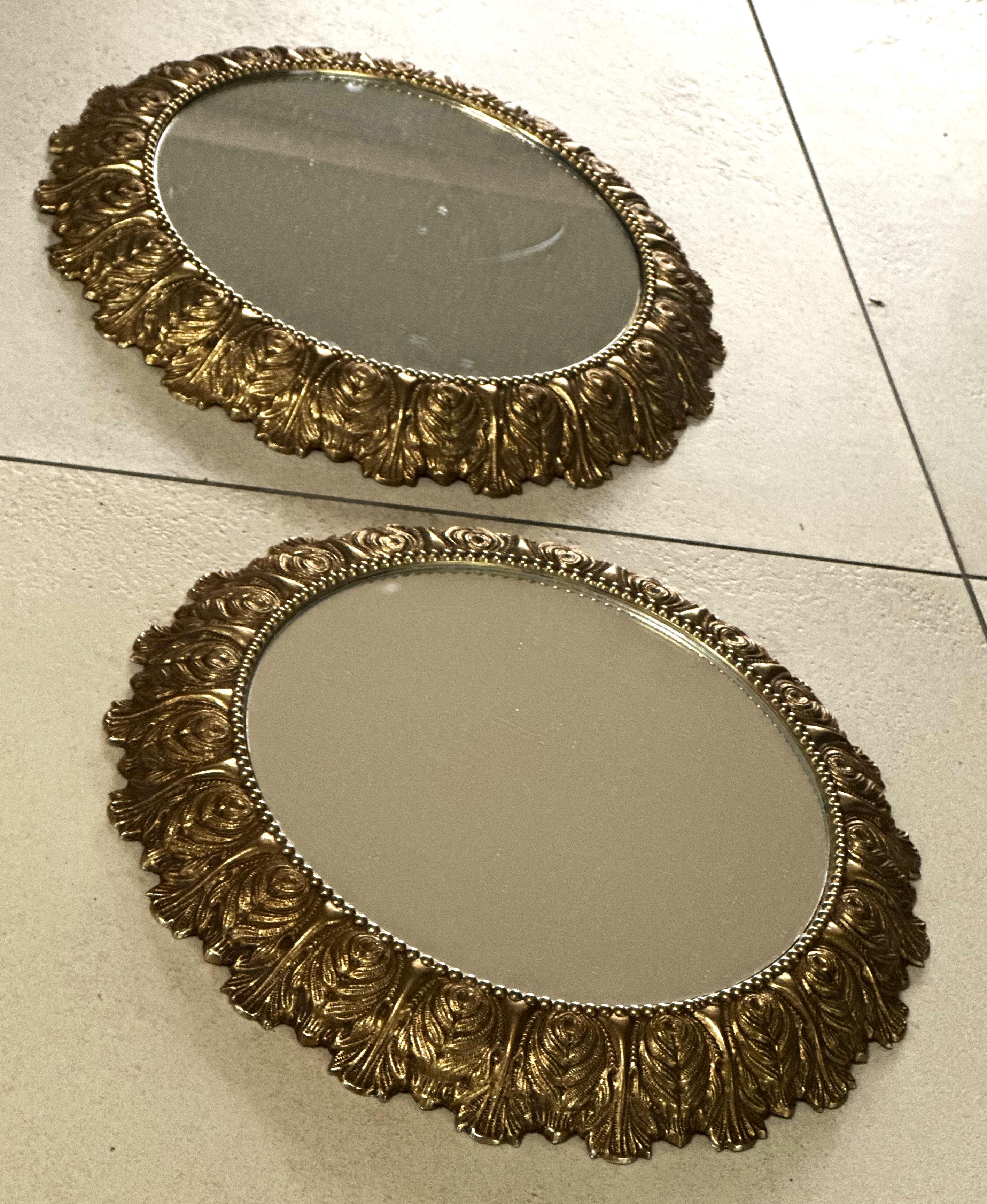 Paar Spiegel aus Messing aus der Mitte des Jahrhunderts, Frankreich 1950er Jahre im Angebot 4