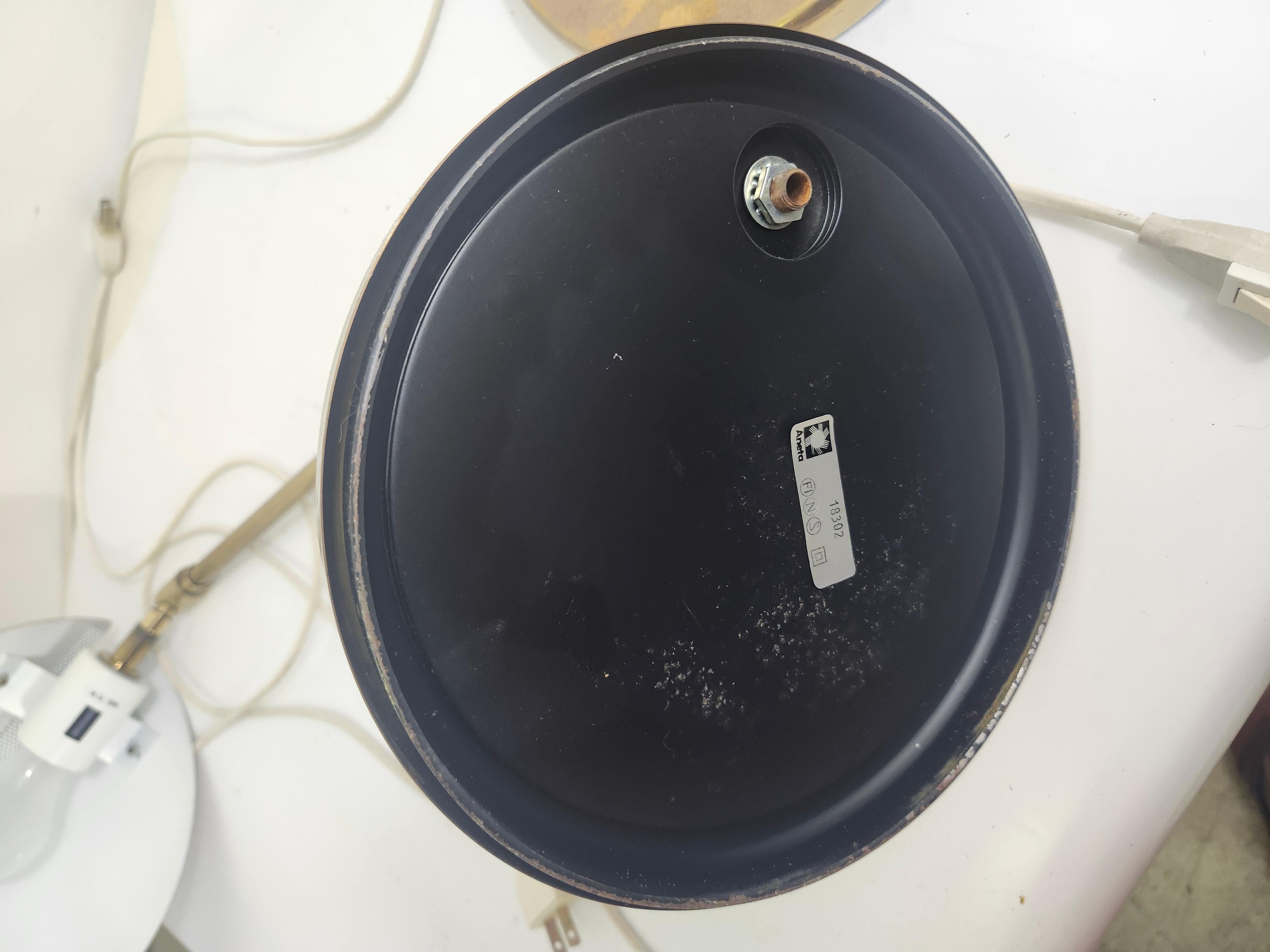 Métal Paire de lampes de table articulées en laiton du milieu du siècle dernier par Aneta Sweden en vente